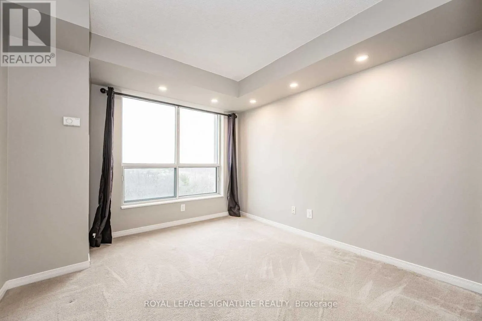 1013 - 2565 ERIN CENTRE BOULEVARD