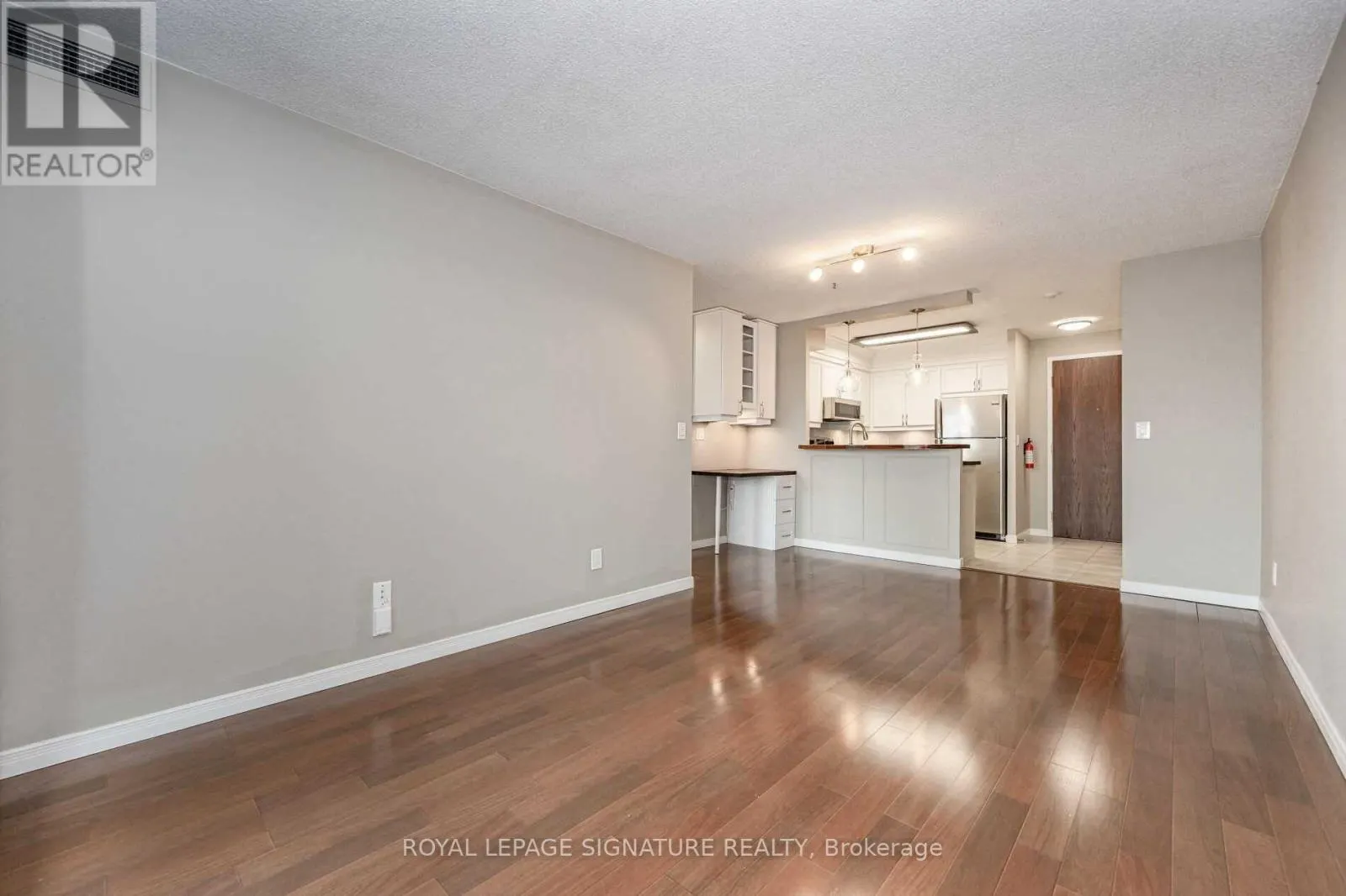 1013 - 2565 ERIN CENTRE BOULEVARD