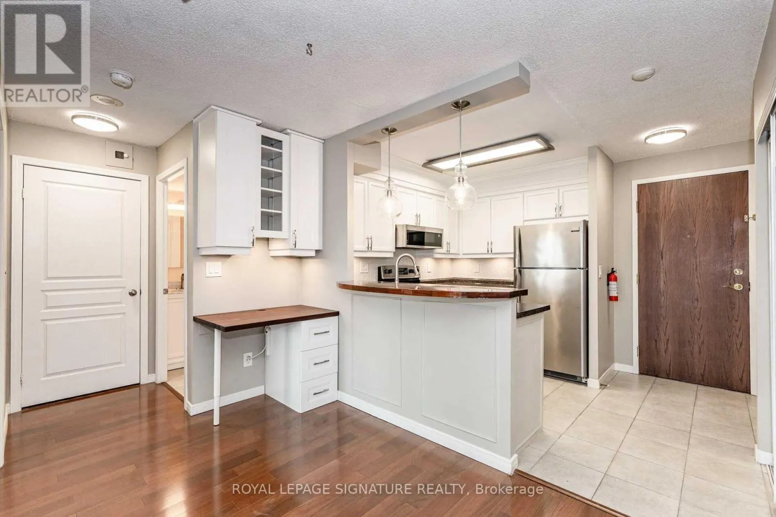 1013 - 2565 ERIN CENTRE BOULEVARD