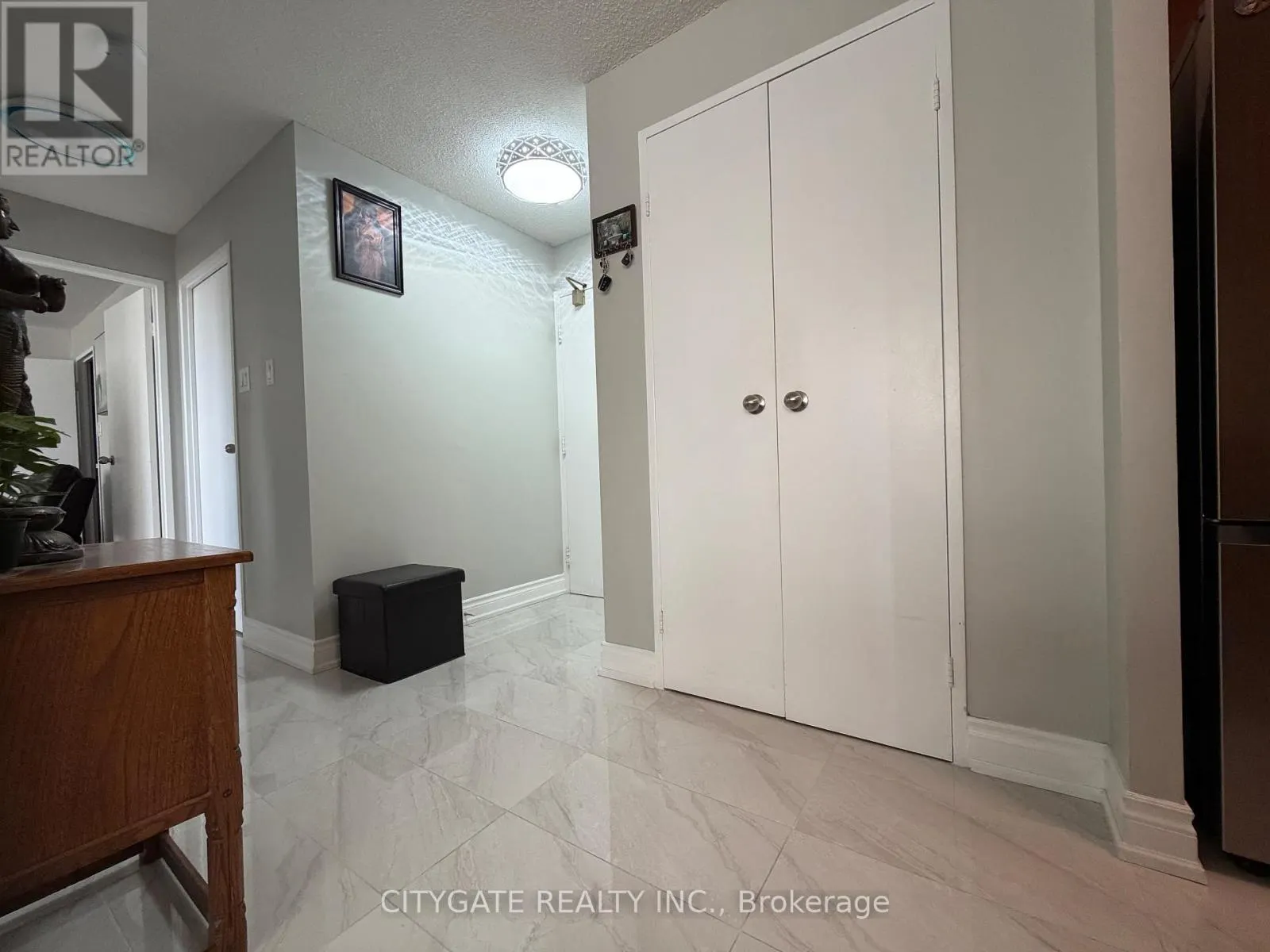 1412 - 3700 KANEFF CRESCENT