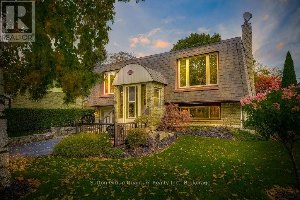 1249 RICHARDS CRESCENT