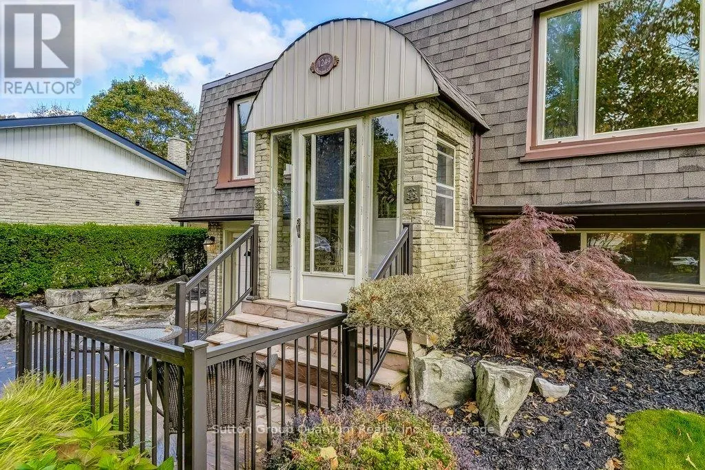 1249 RICHARDS CRESCENT