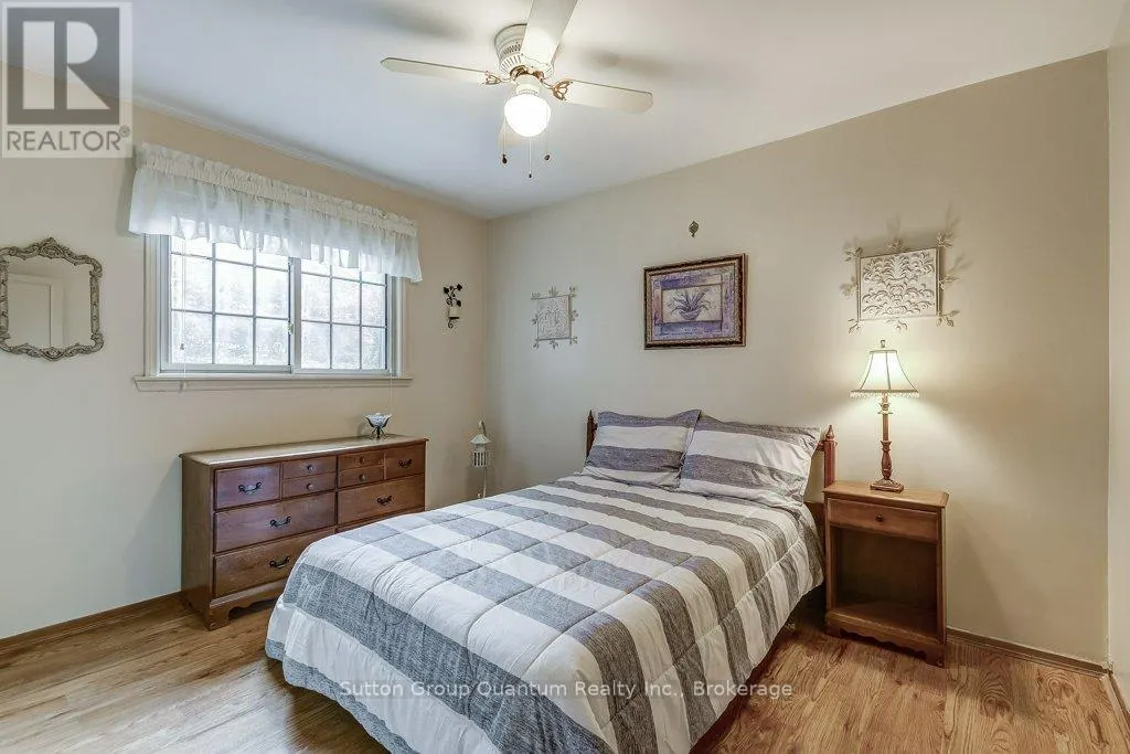 1249 RICHARDS CRESCENT