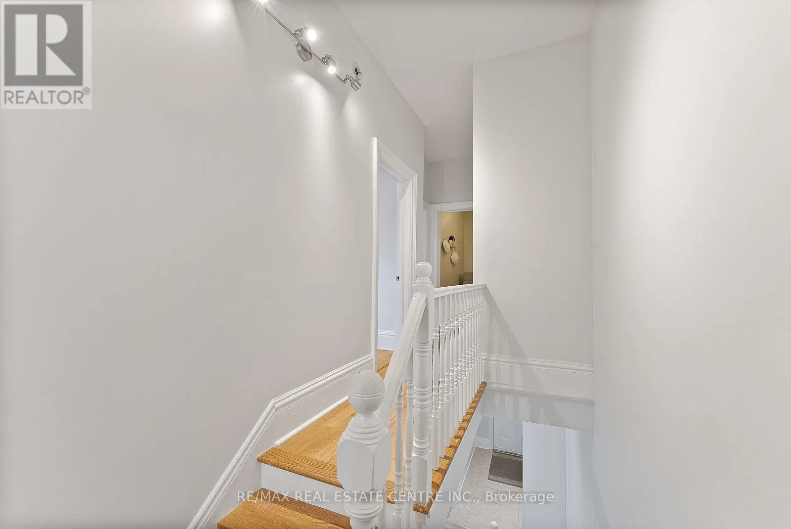 35 MILLER STREET