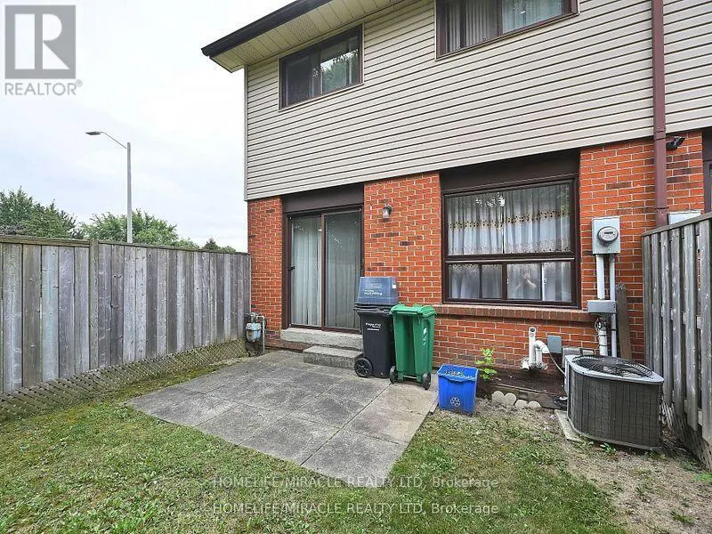119 - 120 COLLINS CRESCENT
