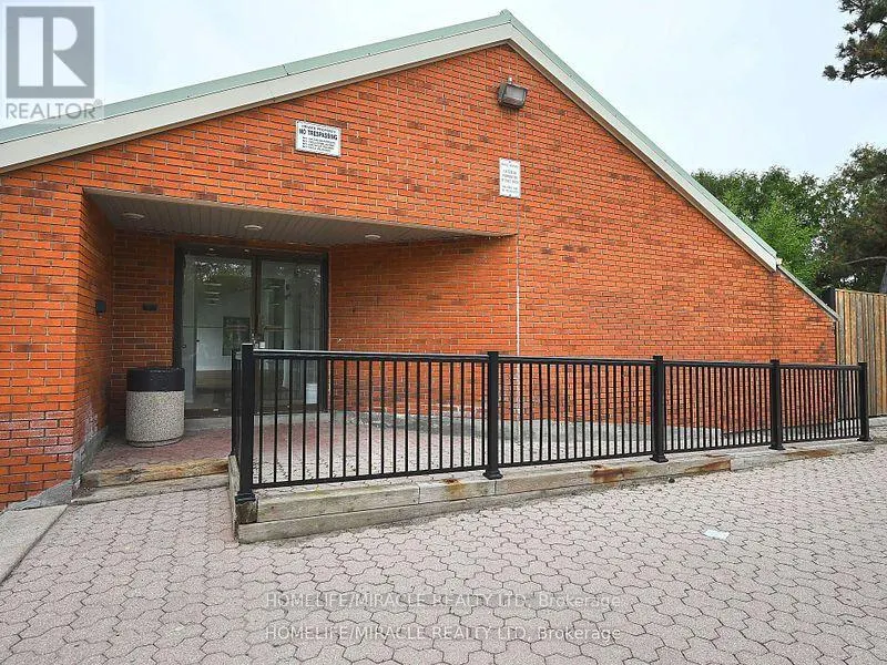 119 - 120 COLLINS CRESCENT