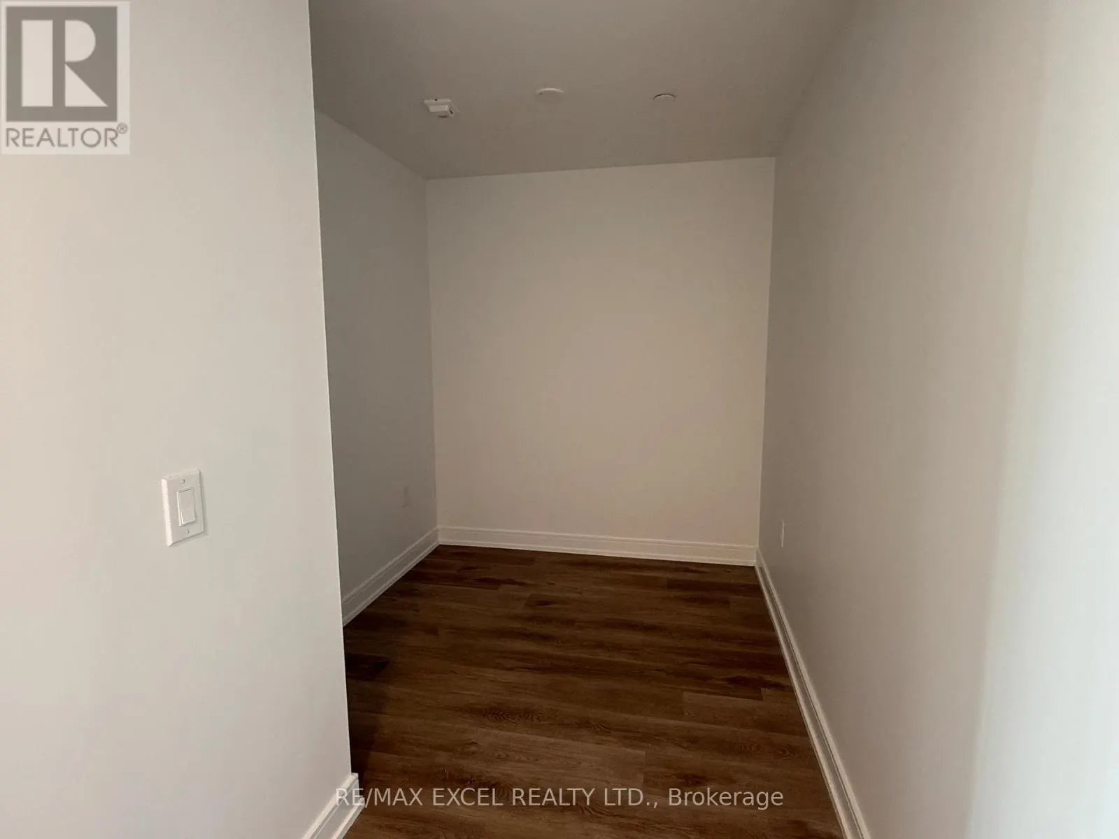 1612 - 3009 NOVAR ROAD