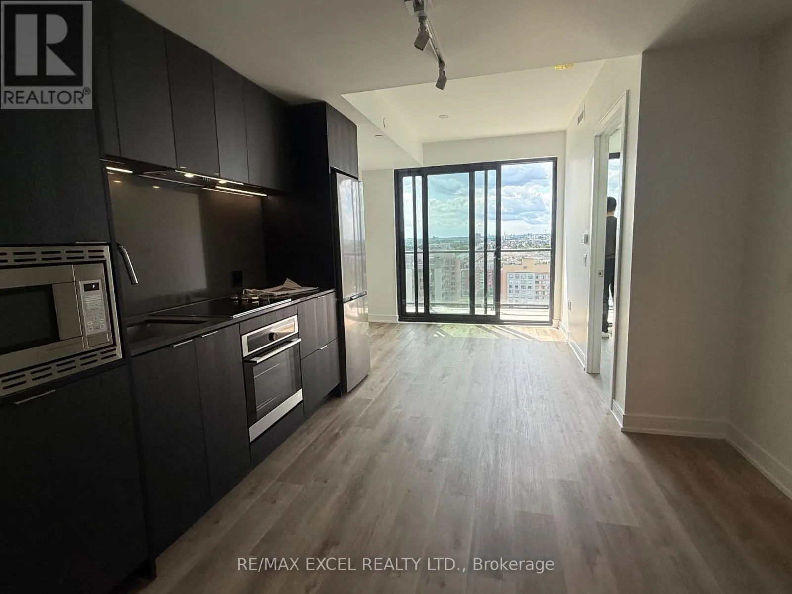 1612 - 3009 NOVAR ROAD