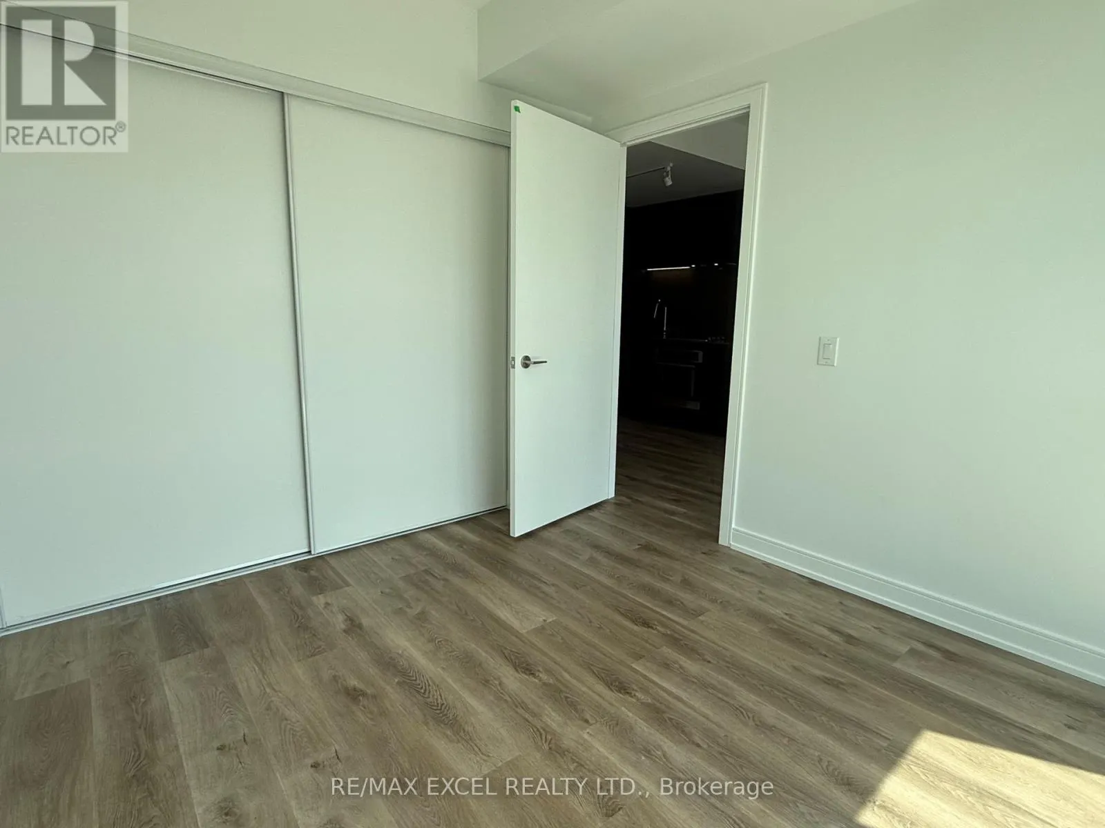 1612 - 3009 NOVAR ROAD