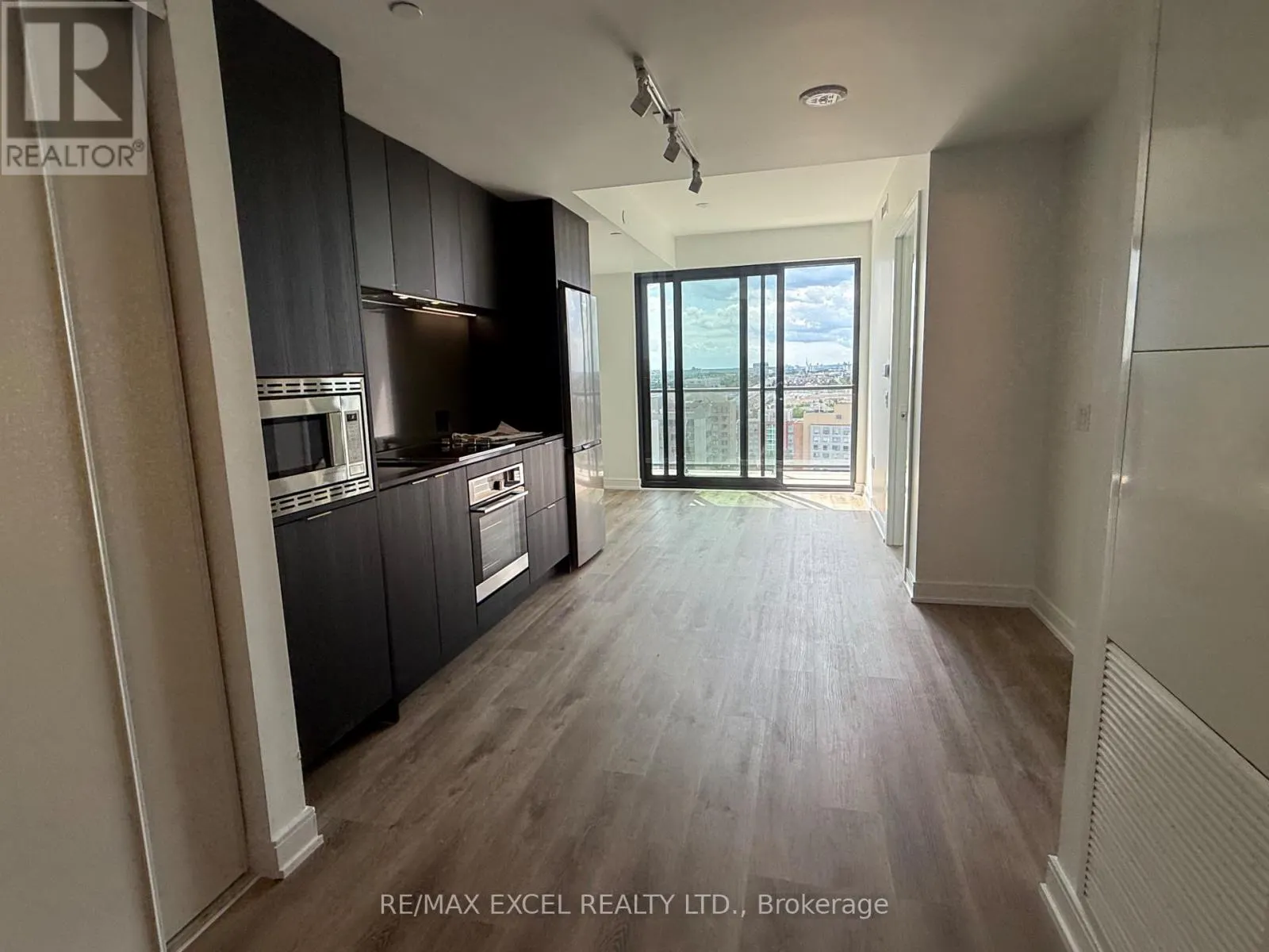 1612 - 3009 NOVAR ROAD