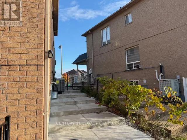 (BASEMENT) - 12 COBBLESTONE COURT
