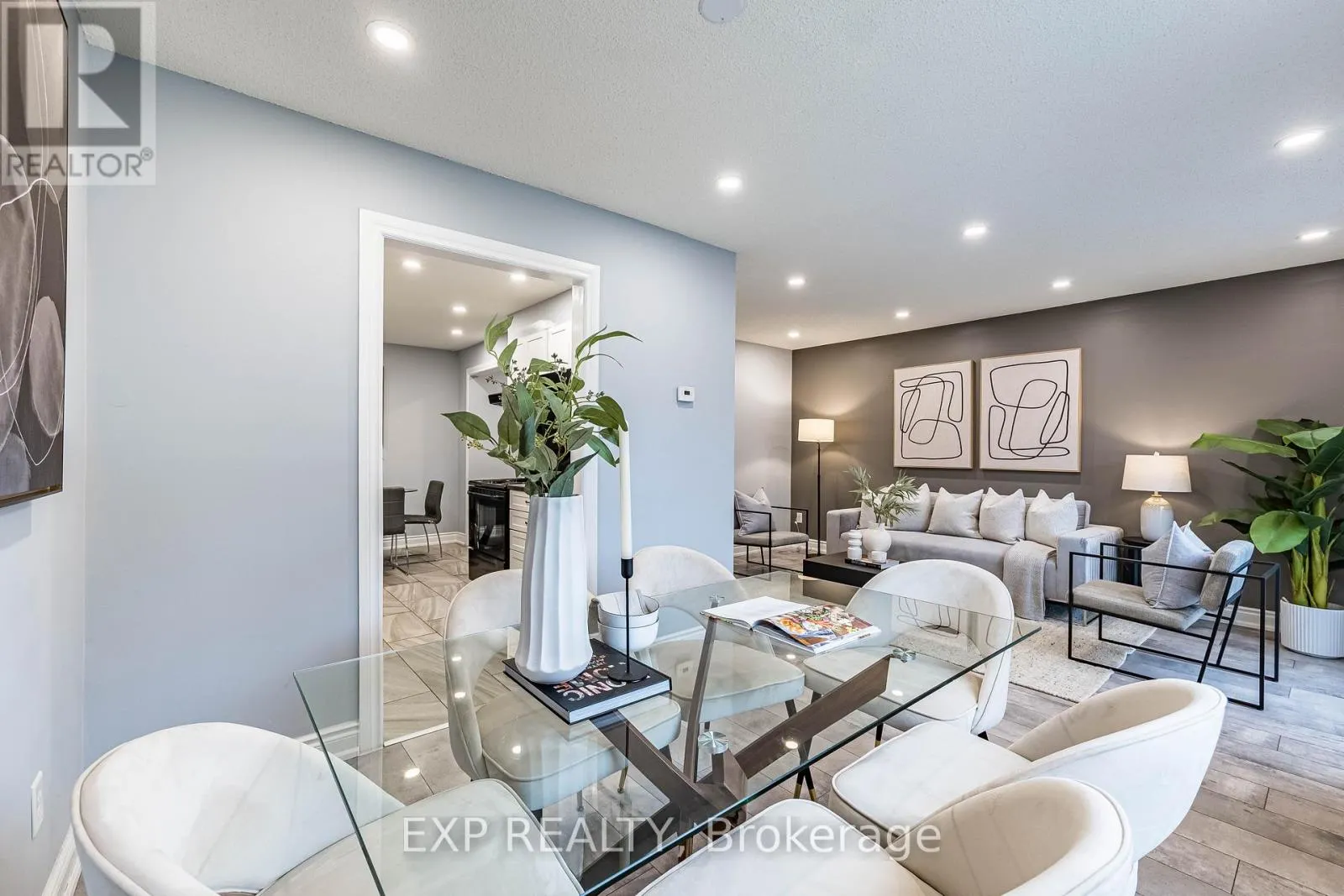 83 WILDERCROFT AVENUE
