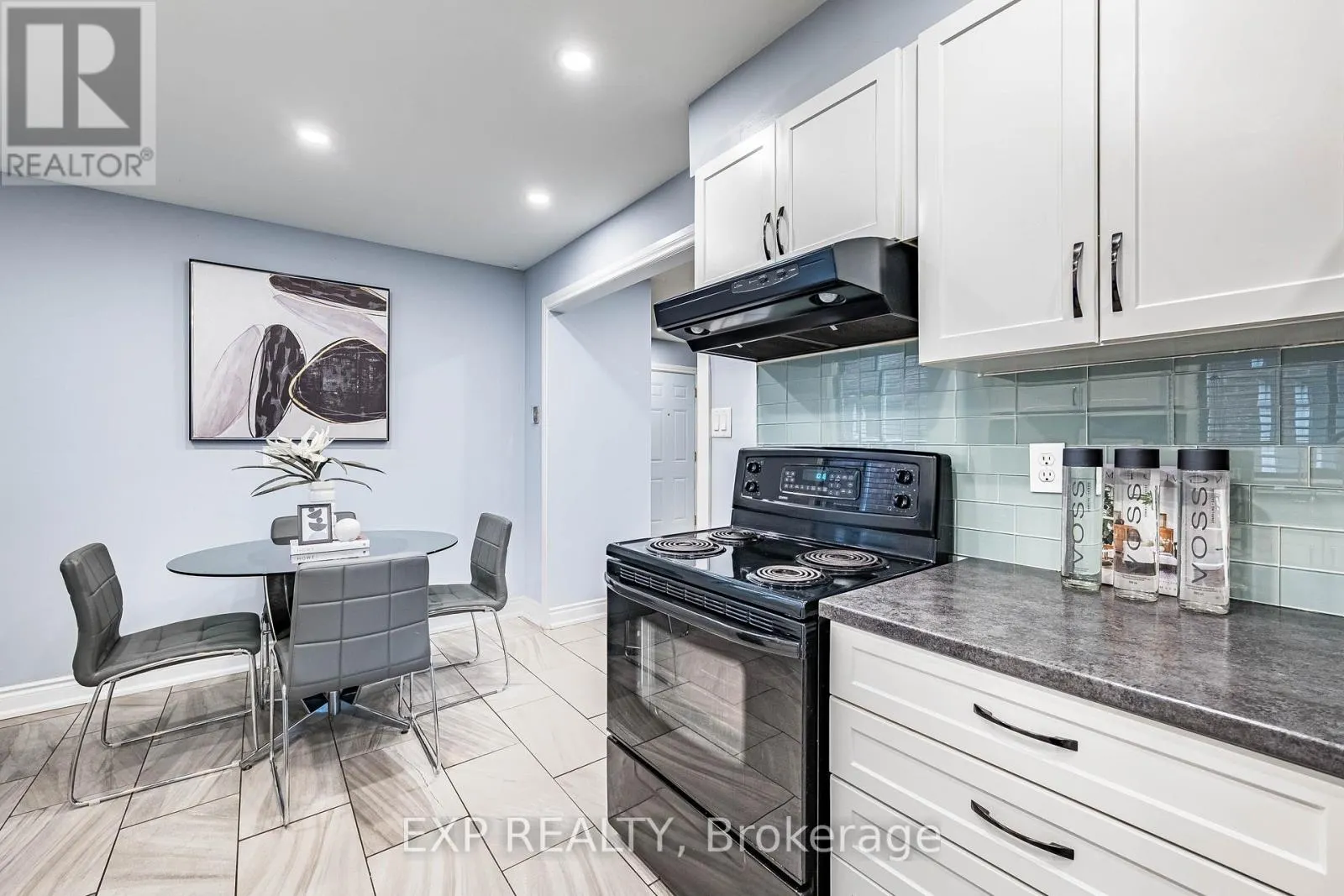 83 WILDERCROFT AVENUE