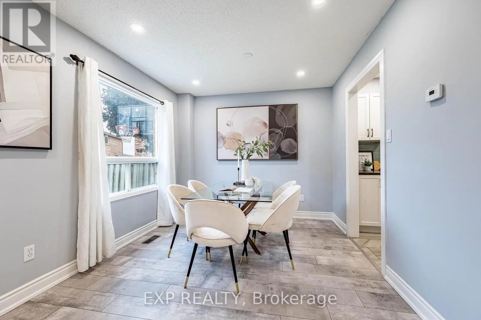 83 WILDERCROFT AVENUE
