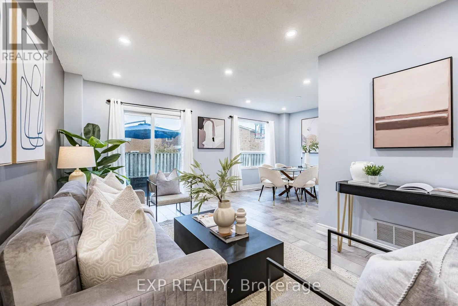83 WILDERCROFT AVENUE