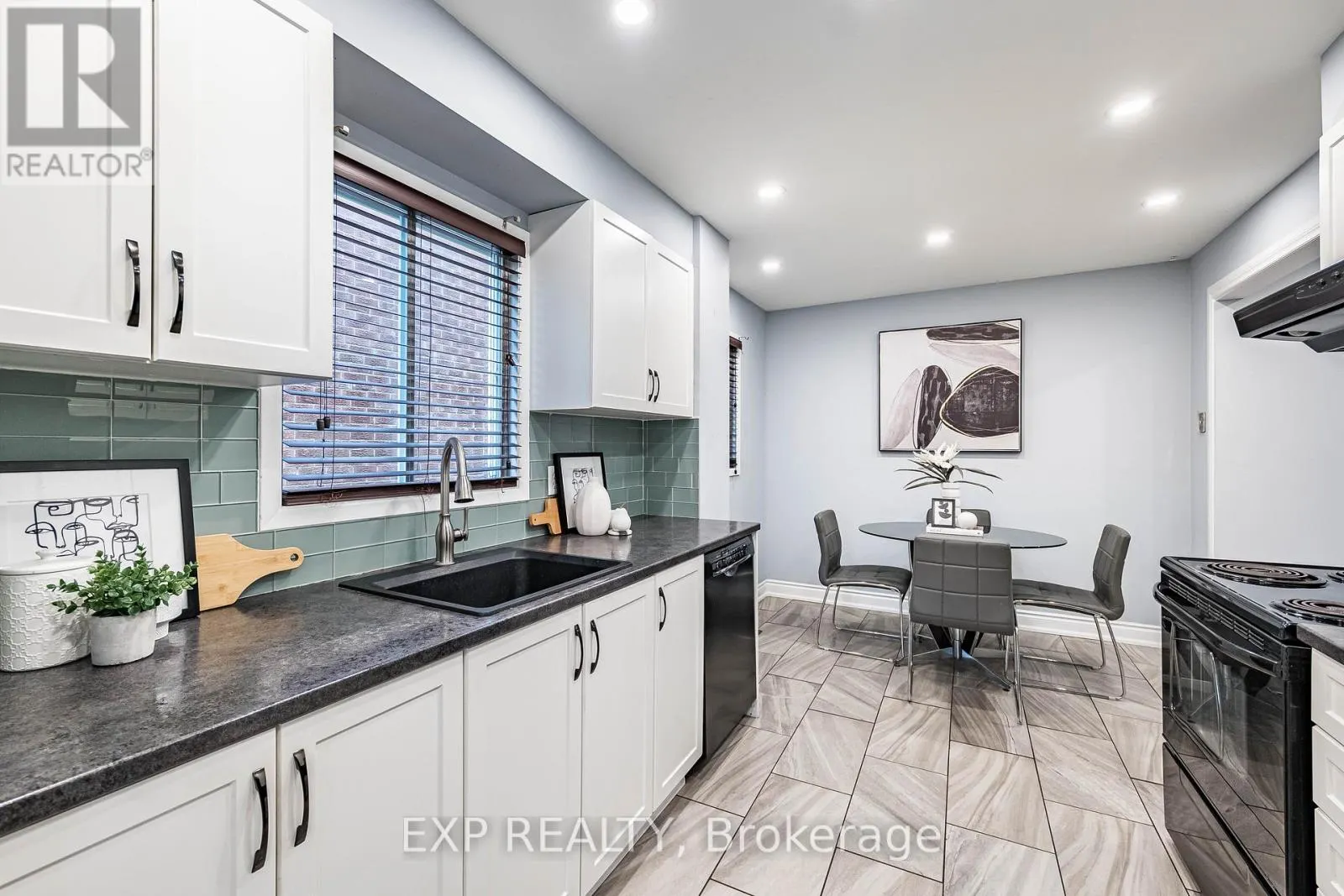 83 WILDERCROFT AVENUE