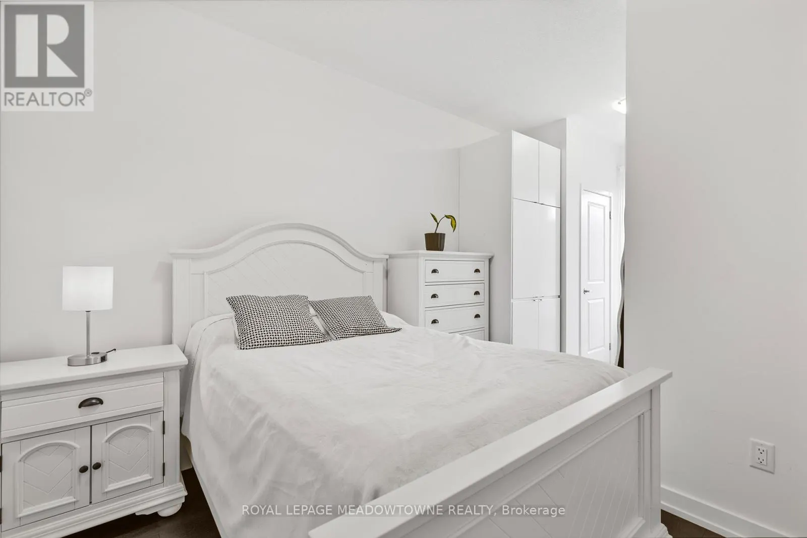 198 SQUIRE CRESCENT