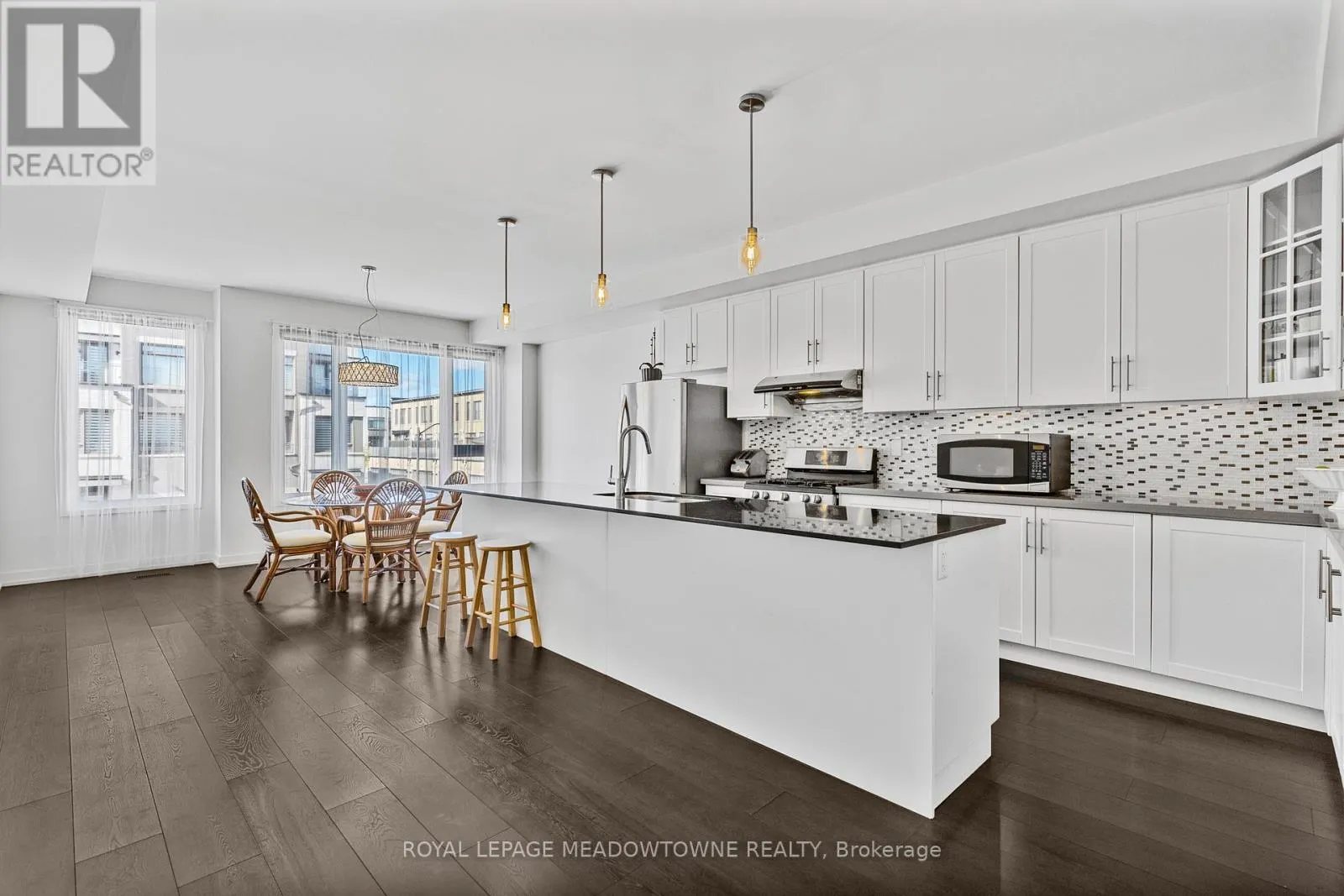 198 SQUIRE CRESCENT