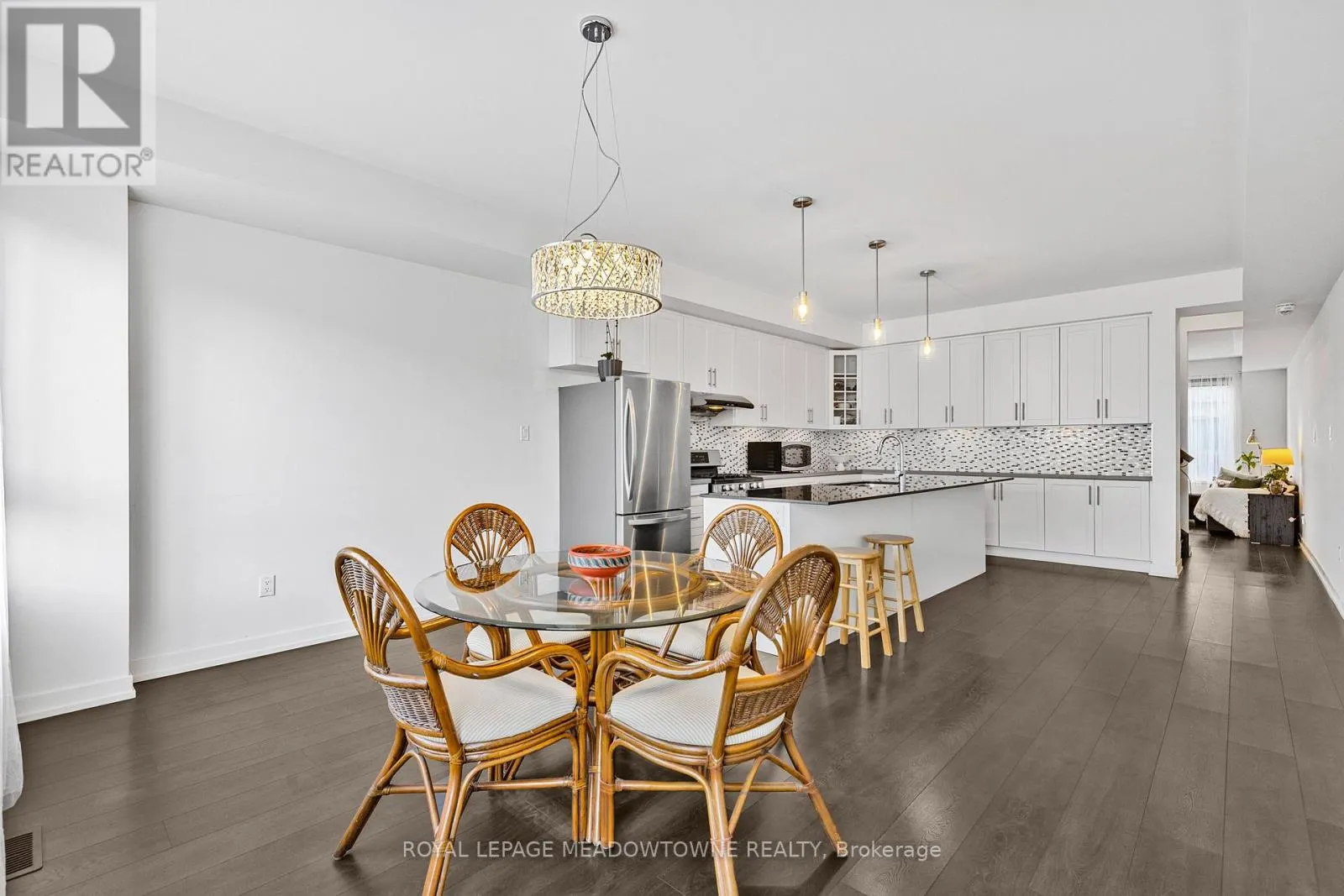 198 SQUIRE CRESCENT