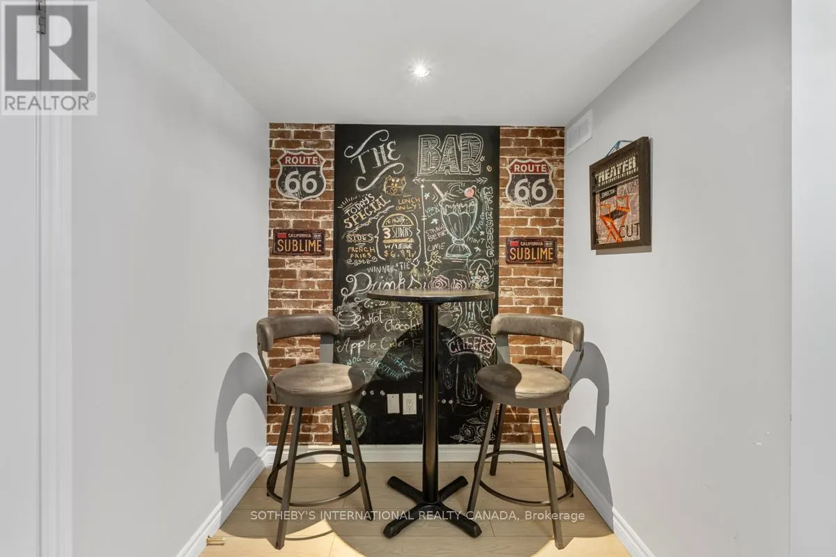 2182 MEADOWGLEN DRIVE