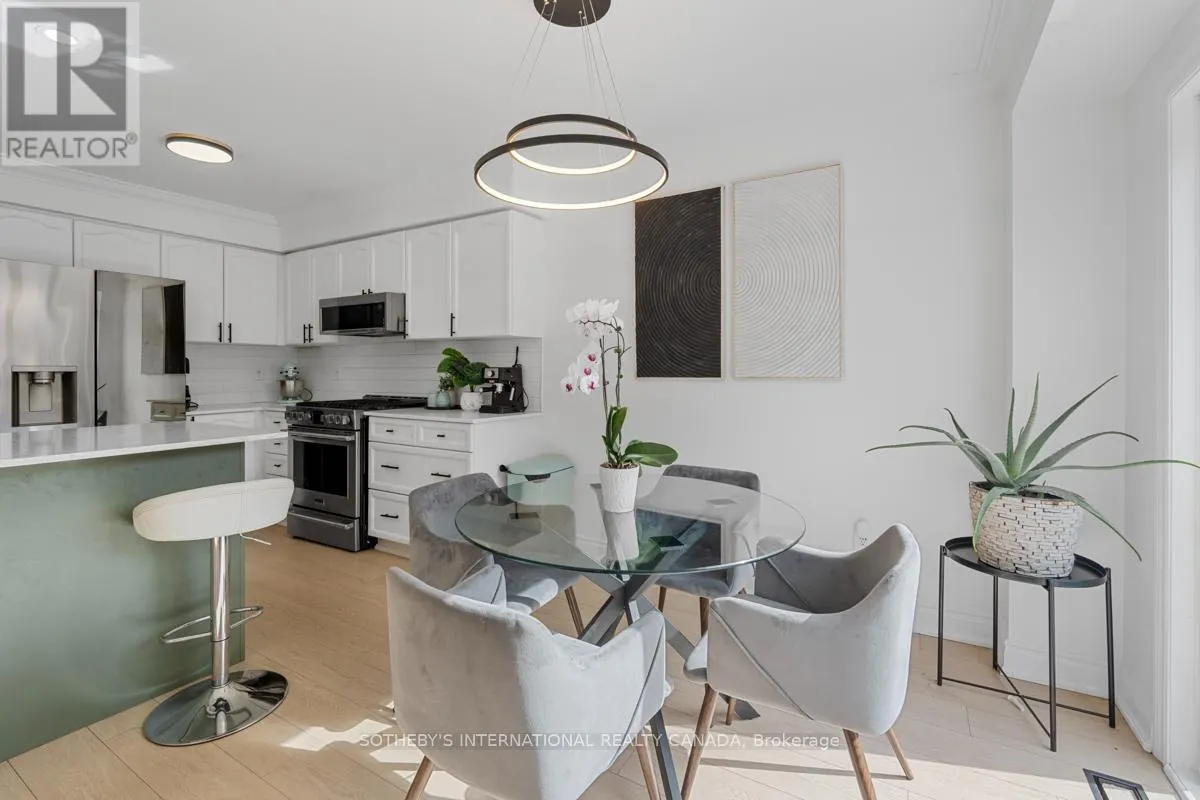 2182 MEADOWGLEN DRIVE