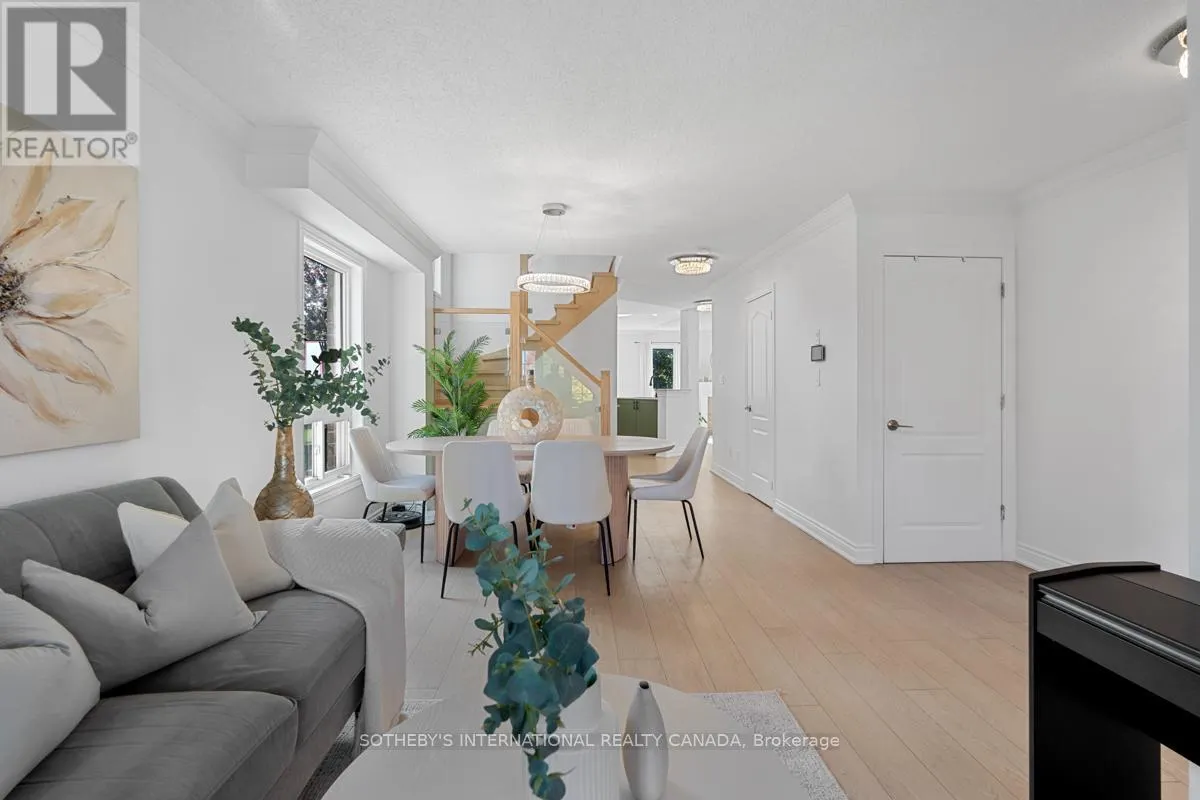 2182 MEADOWGLEN DRIVE