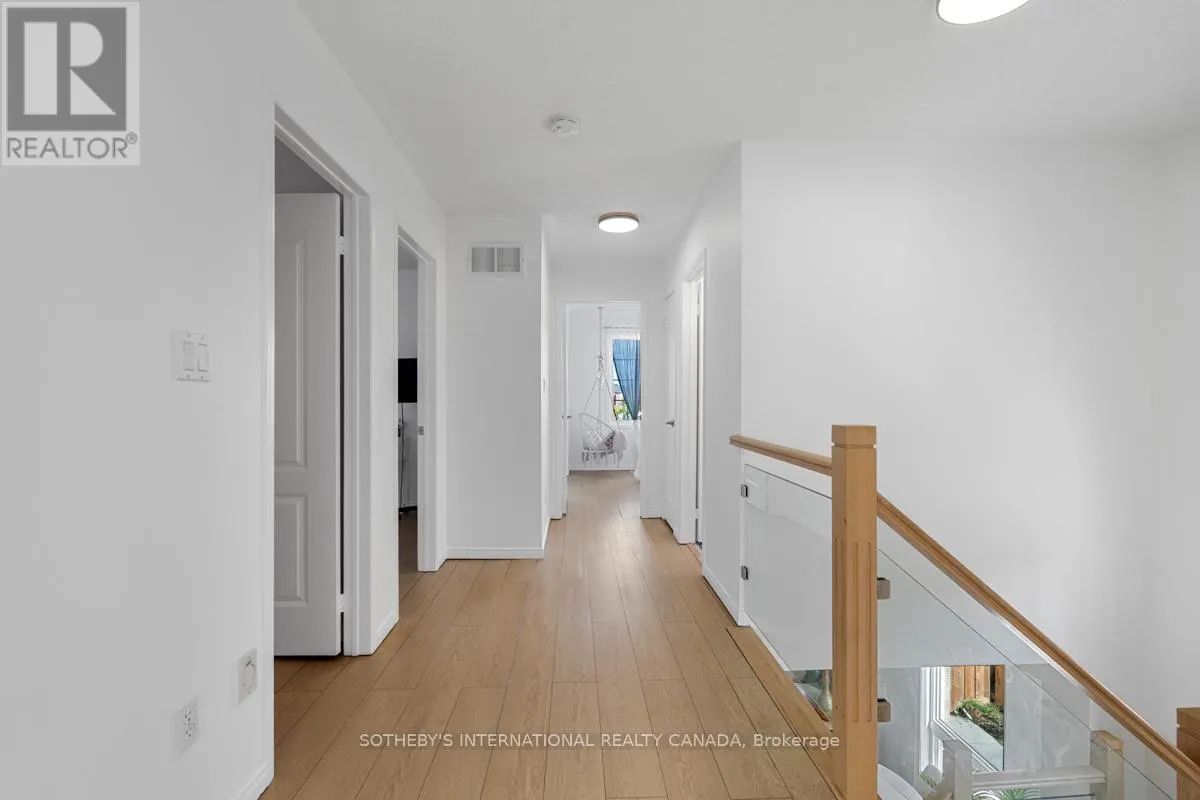 2182 MEADOWGLEN DRIVE