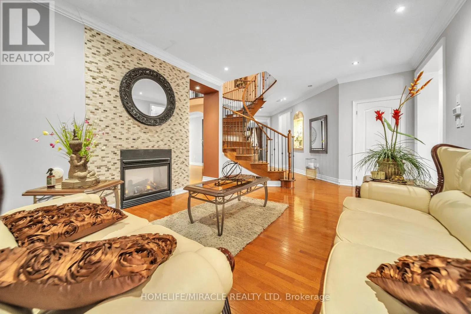24 HAYWOOD DRIVE