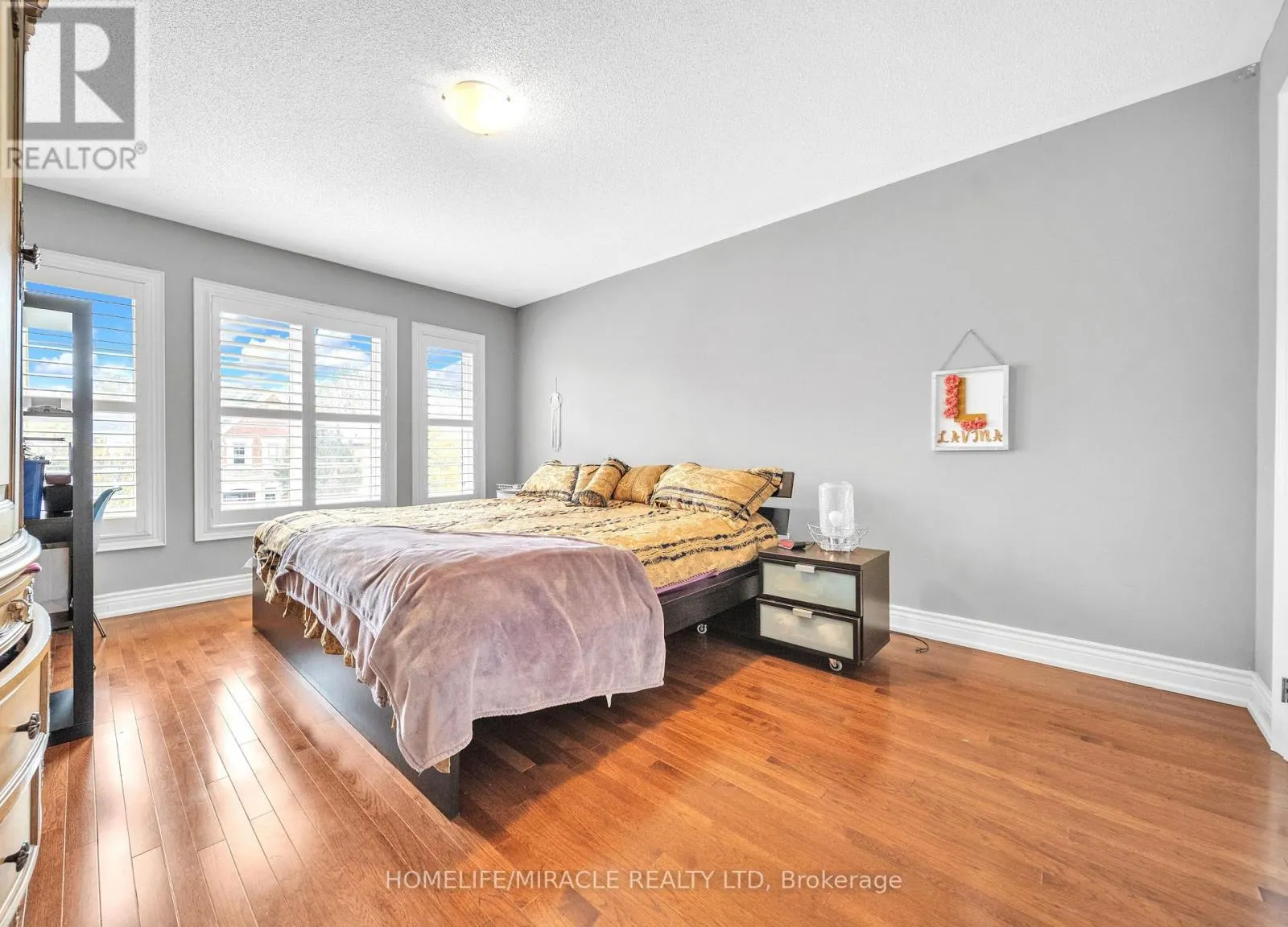 24 HAYWOOD DRIVE