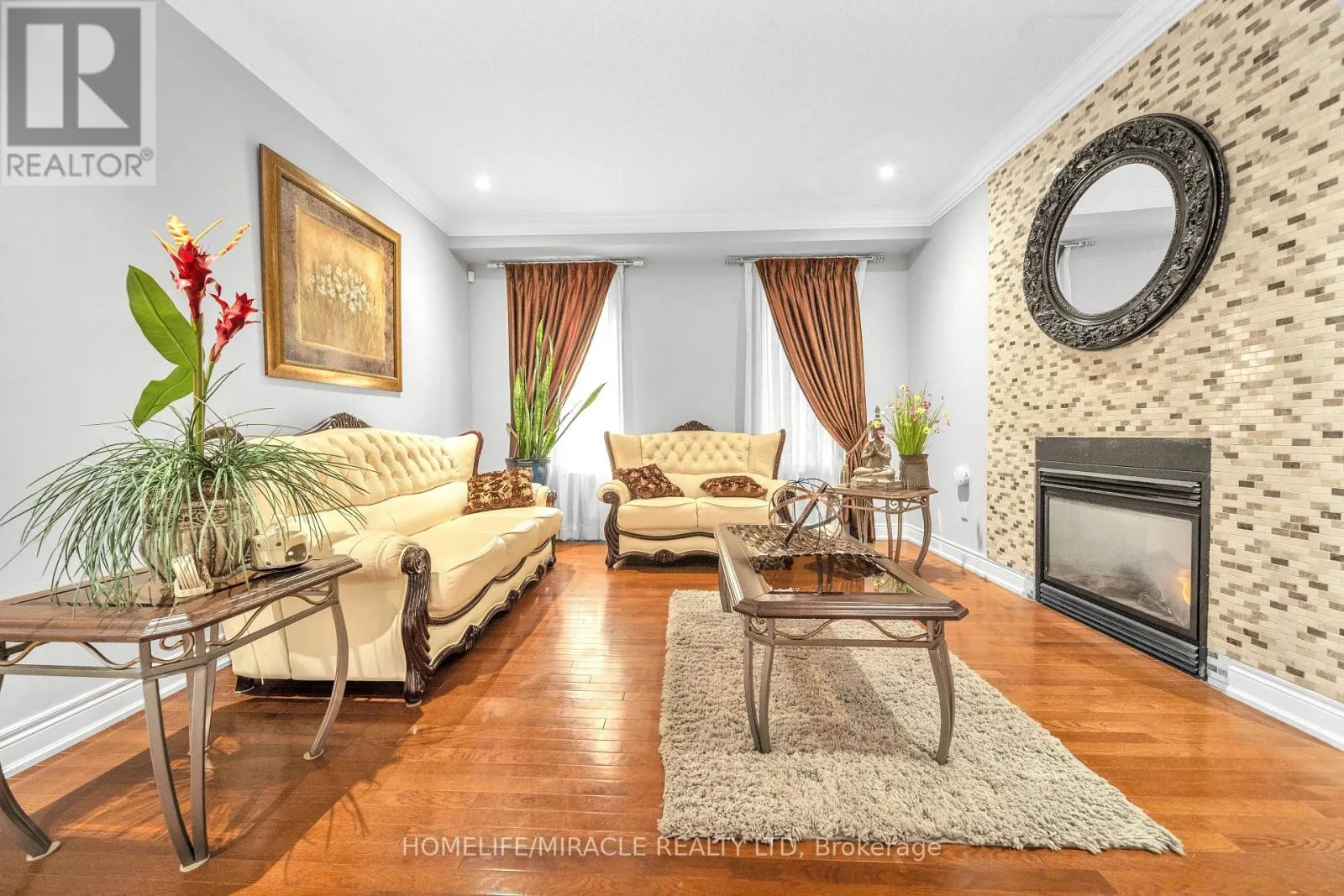 24 HAYWOOD DRIVE