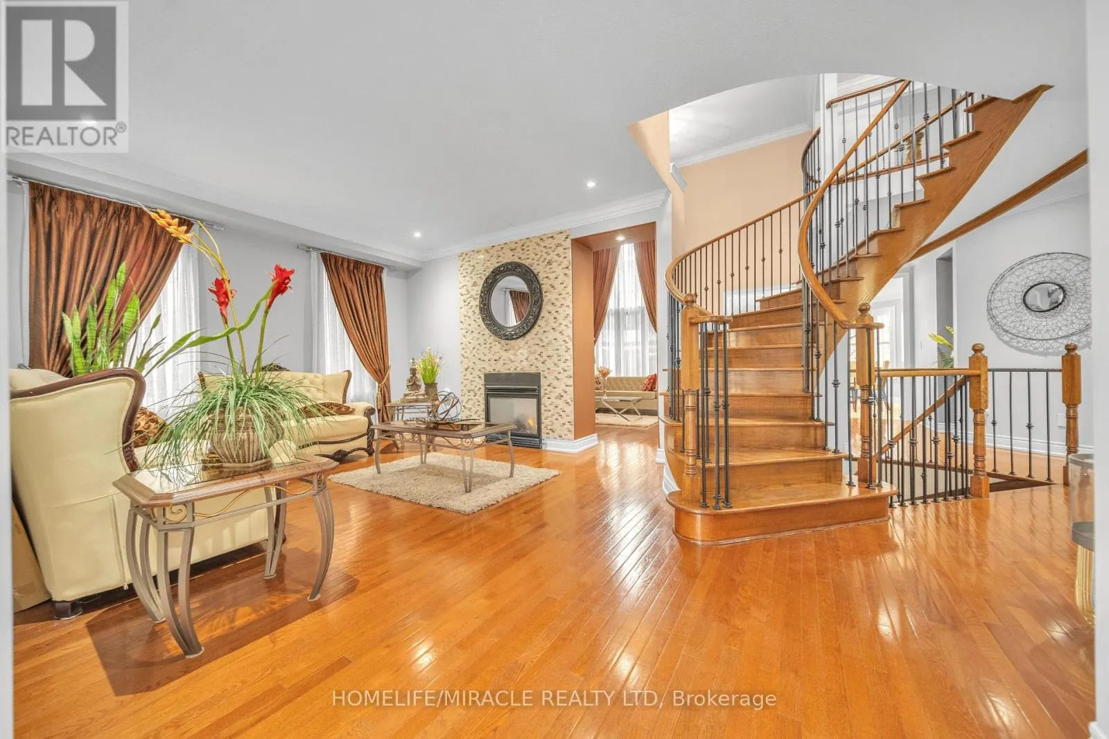 24 HAYWOOD DRIVE