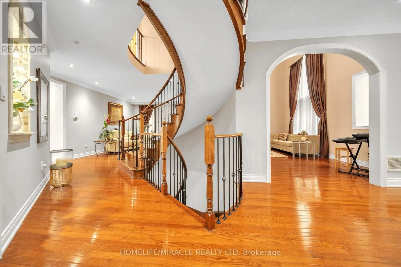 24 HAYWOOD DRIVE