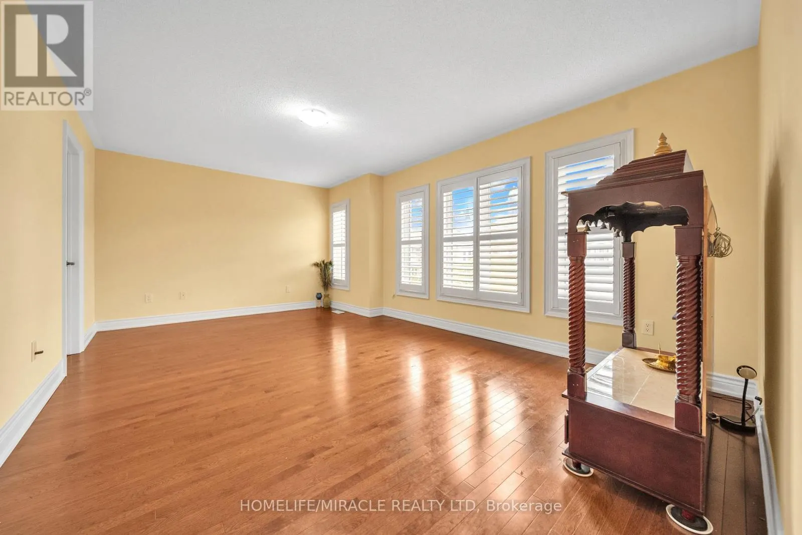 24 HAYWOOD DRIVE