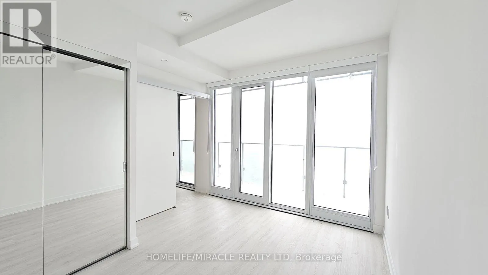 5602 - 3883 QUARTZ ROAD