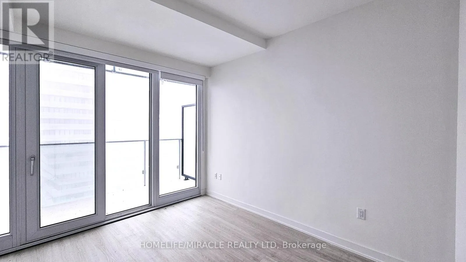 5602 - 3883 QUARTZ ROAD