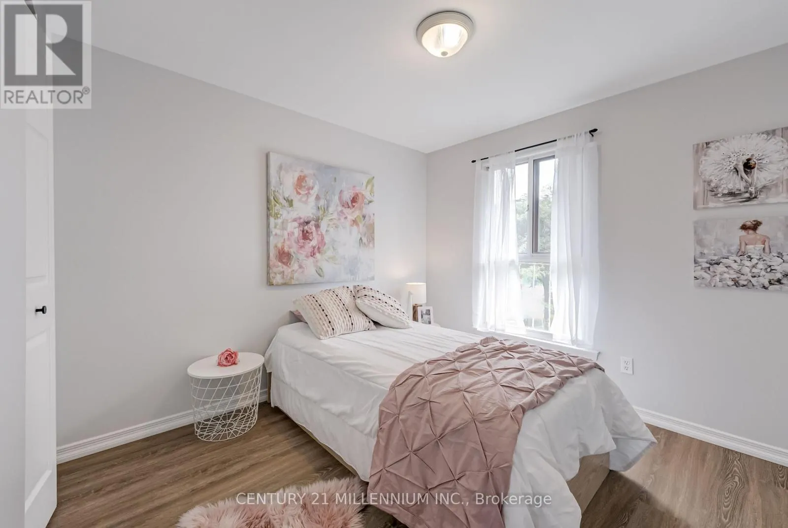 85 - 56 FLEETWOOD CRESCENT