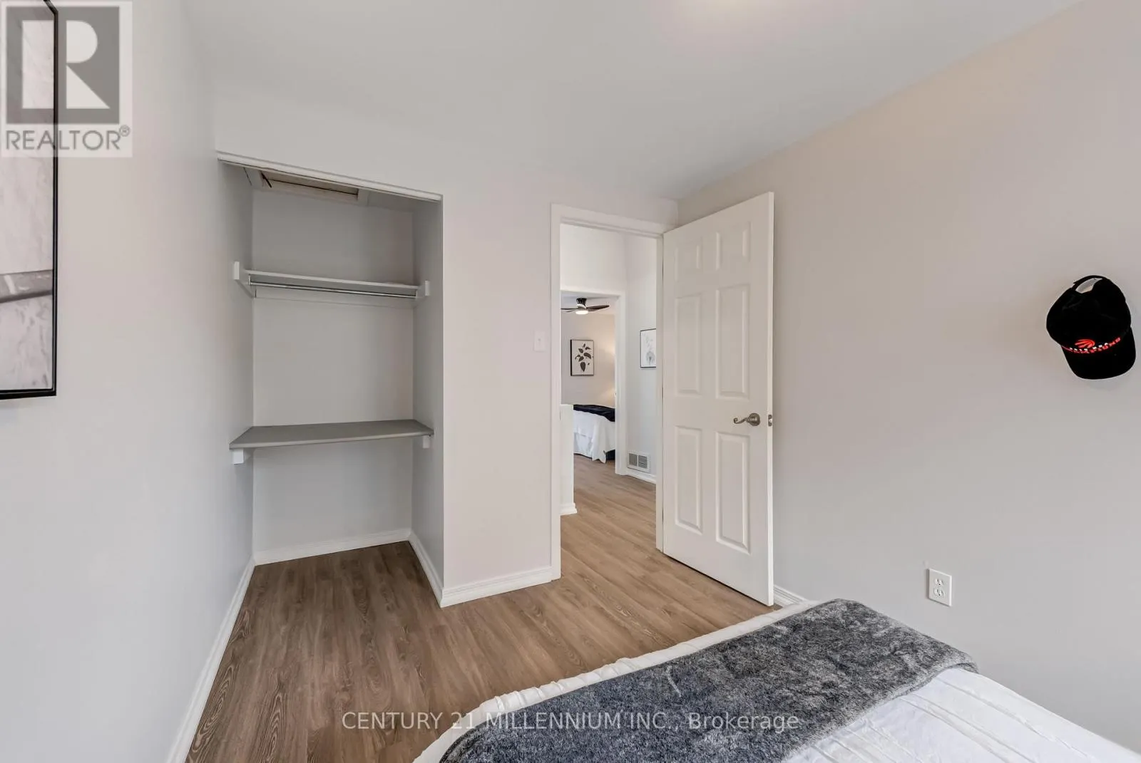 85 - 56 FLEETWOOD CRESCENT