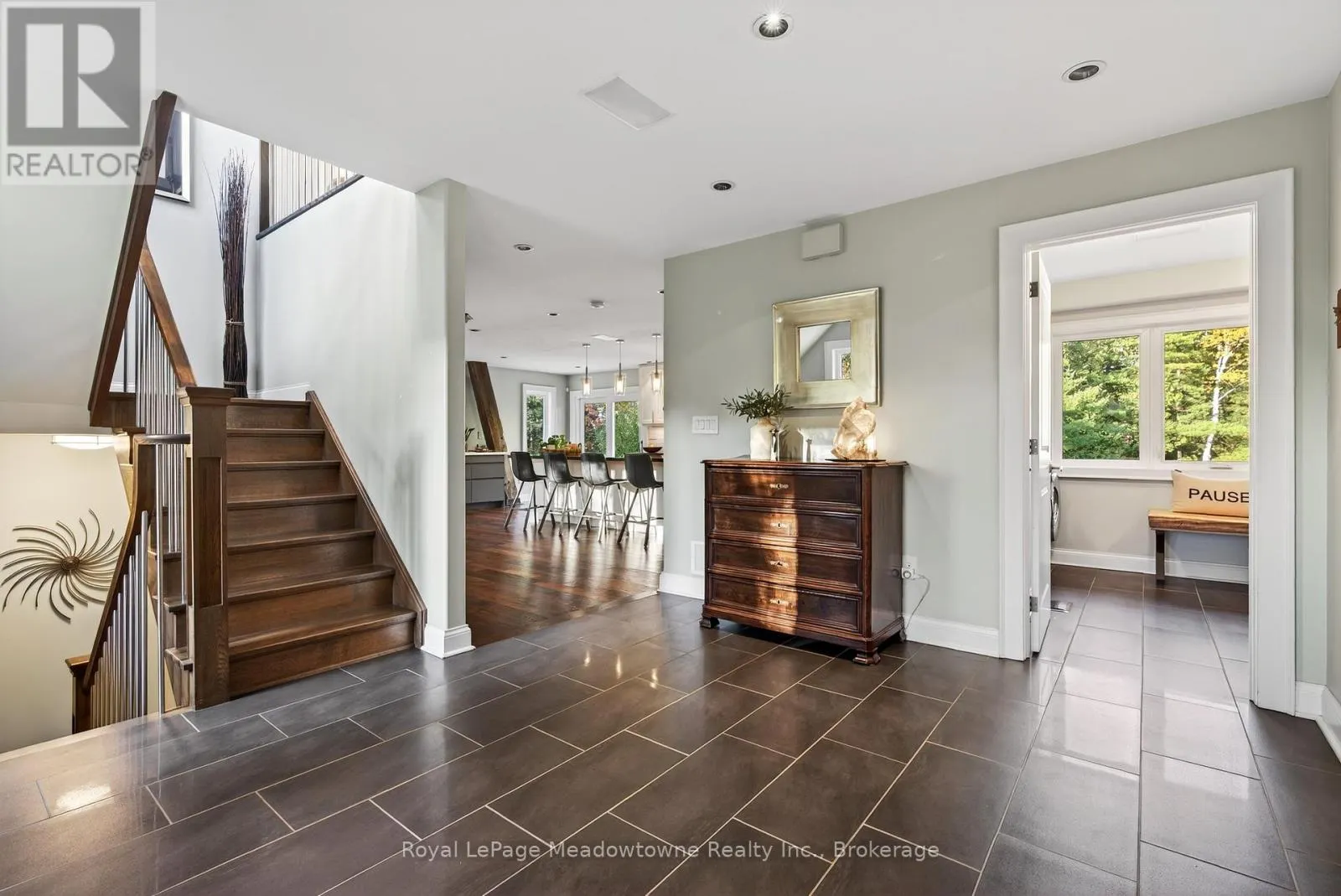 8495 APPLEBY LINE