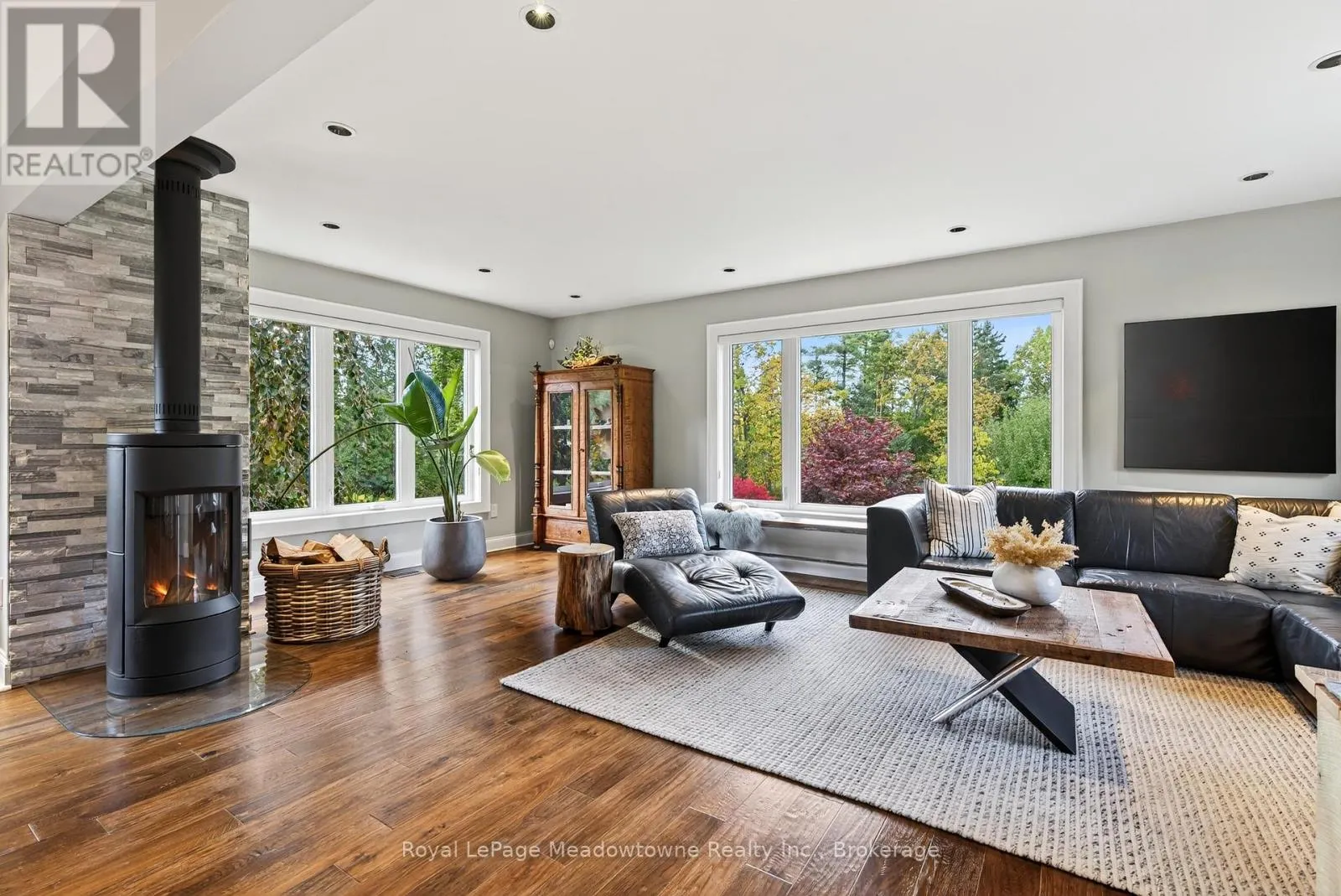 8495 APPLEBY LINE