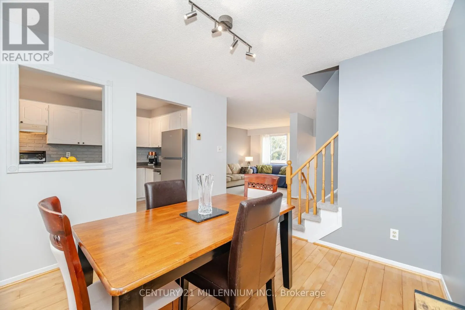 26 SPRUCEDALE COURT