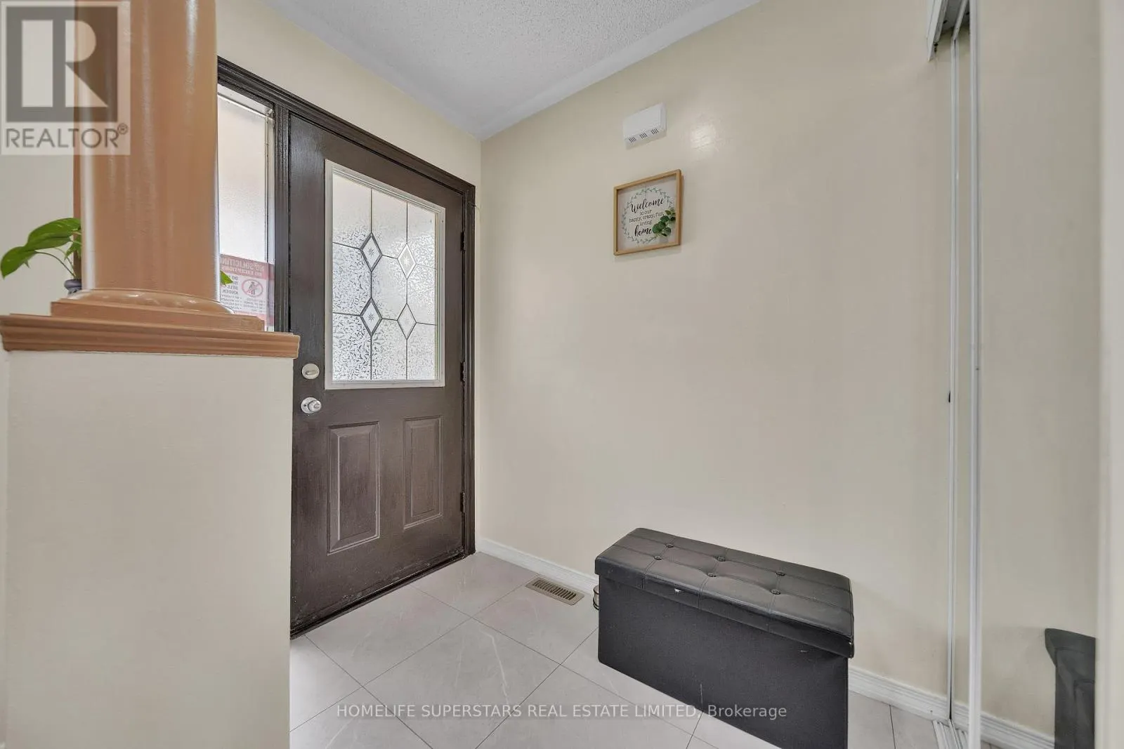 82 JEWEL CRESCENT