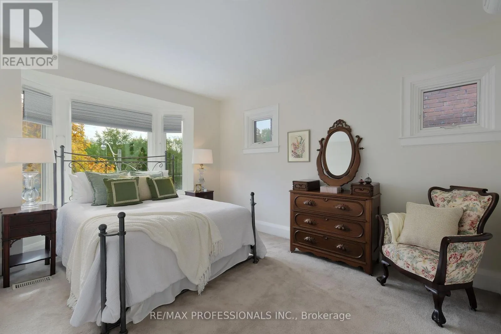 12 GLENWOOD AVENUE