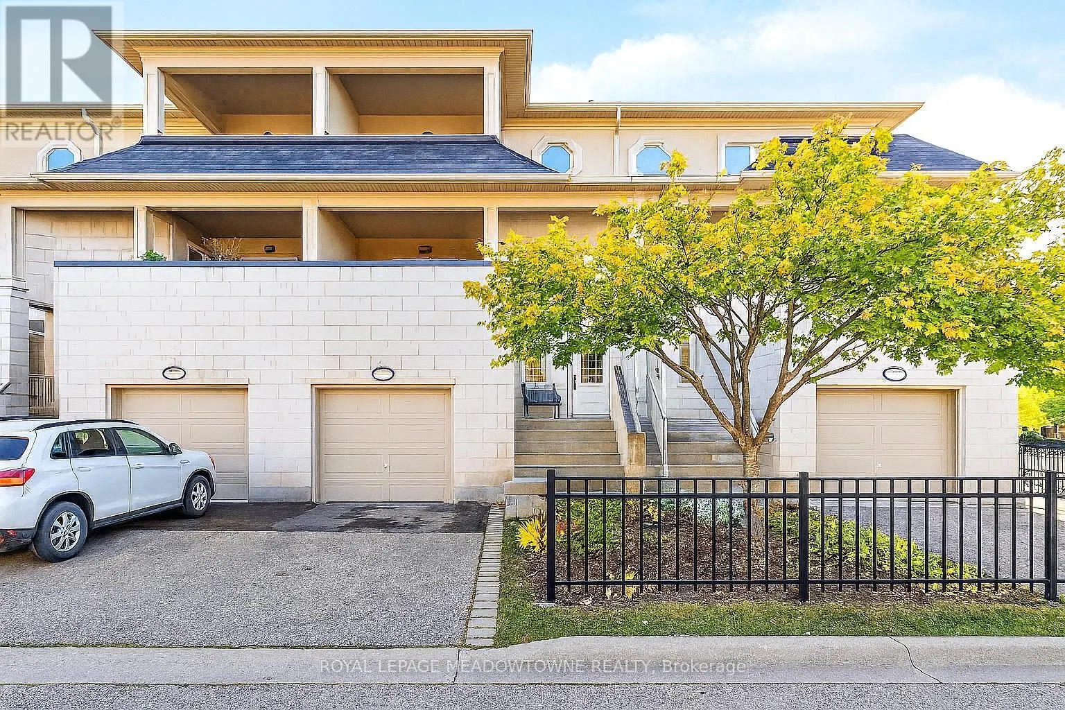 UPPER - 9105 DERRY ROAD W
