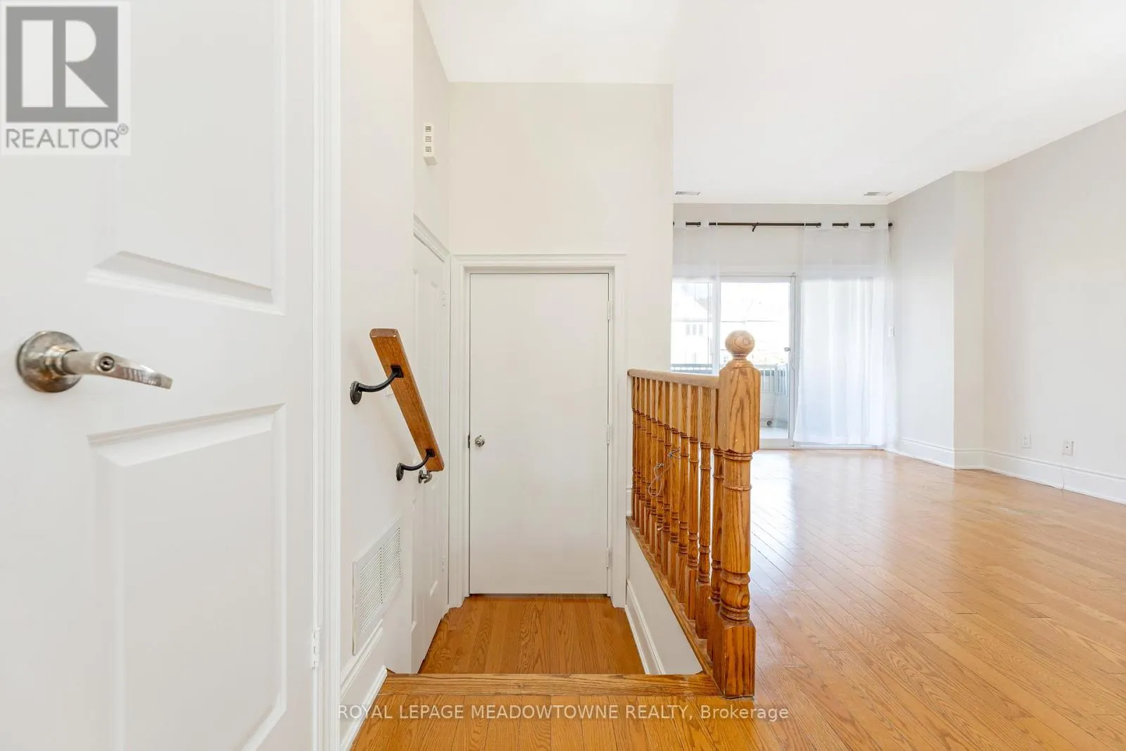 UPPER - 9105 DERRY ROAD W