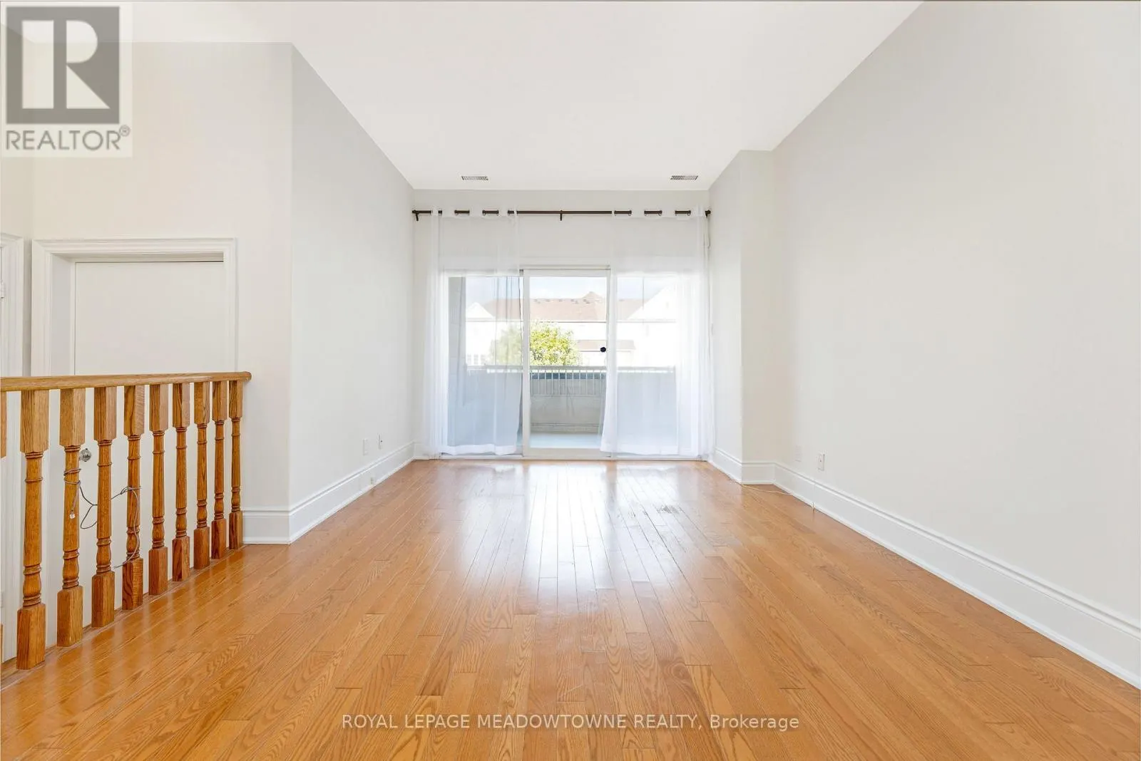 UPPER - 9105 DERRY ROAD W