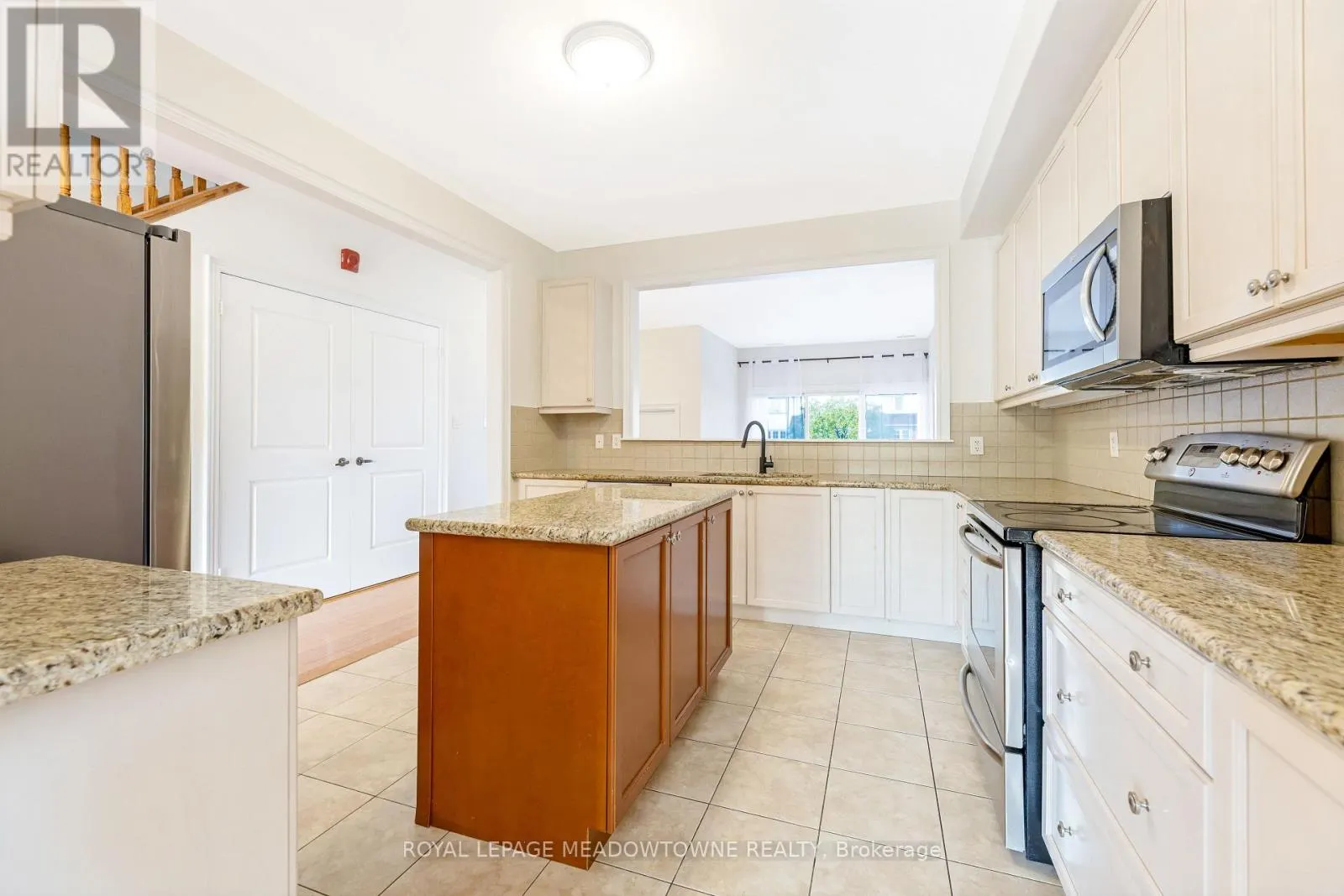 UPPER - 9105 DERRY ROAD W