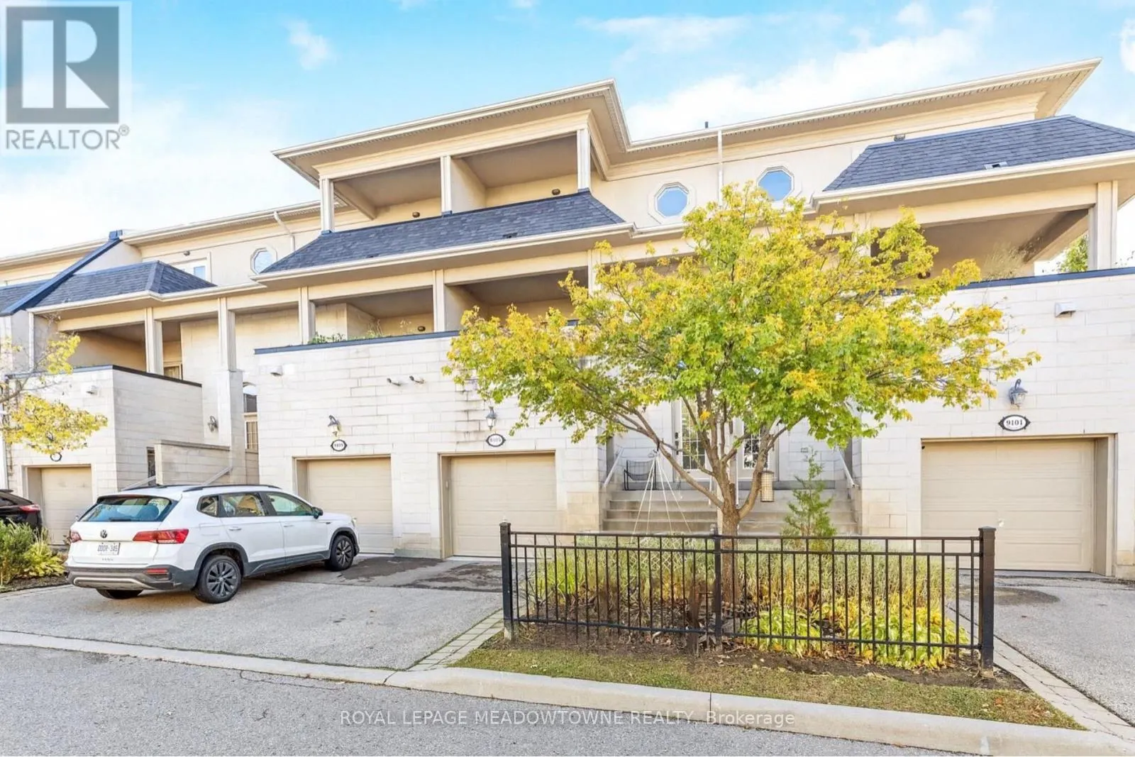 UPPER - 9105 DERRY ROAD W