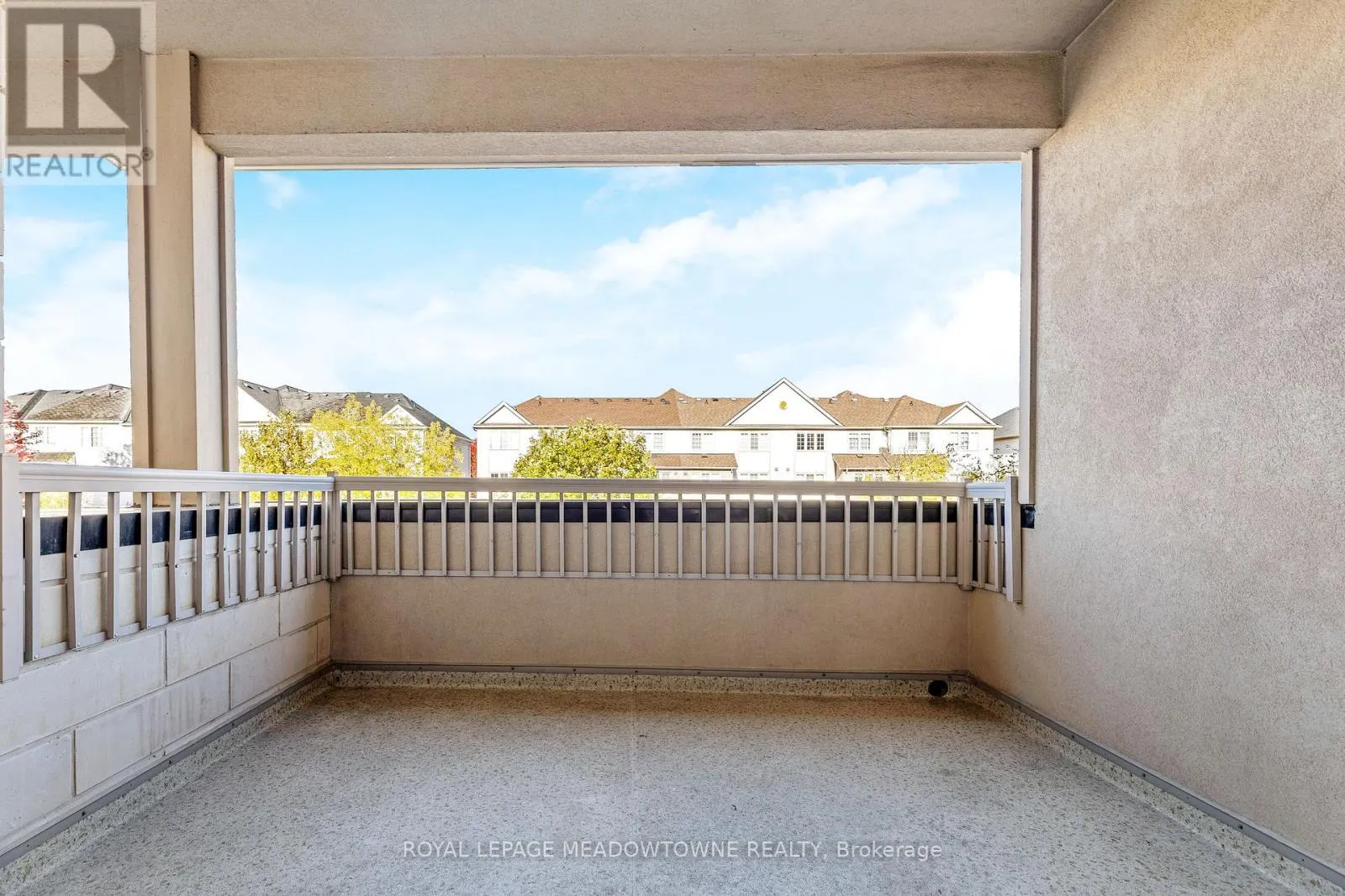 UPPER - 9105 DERRY ROAD W