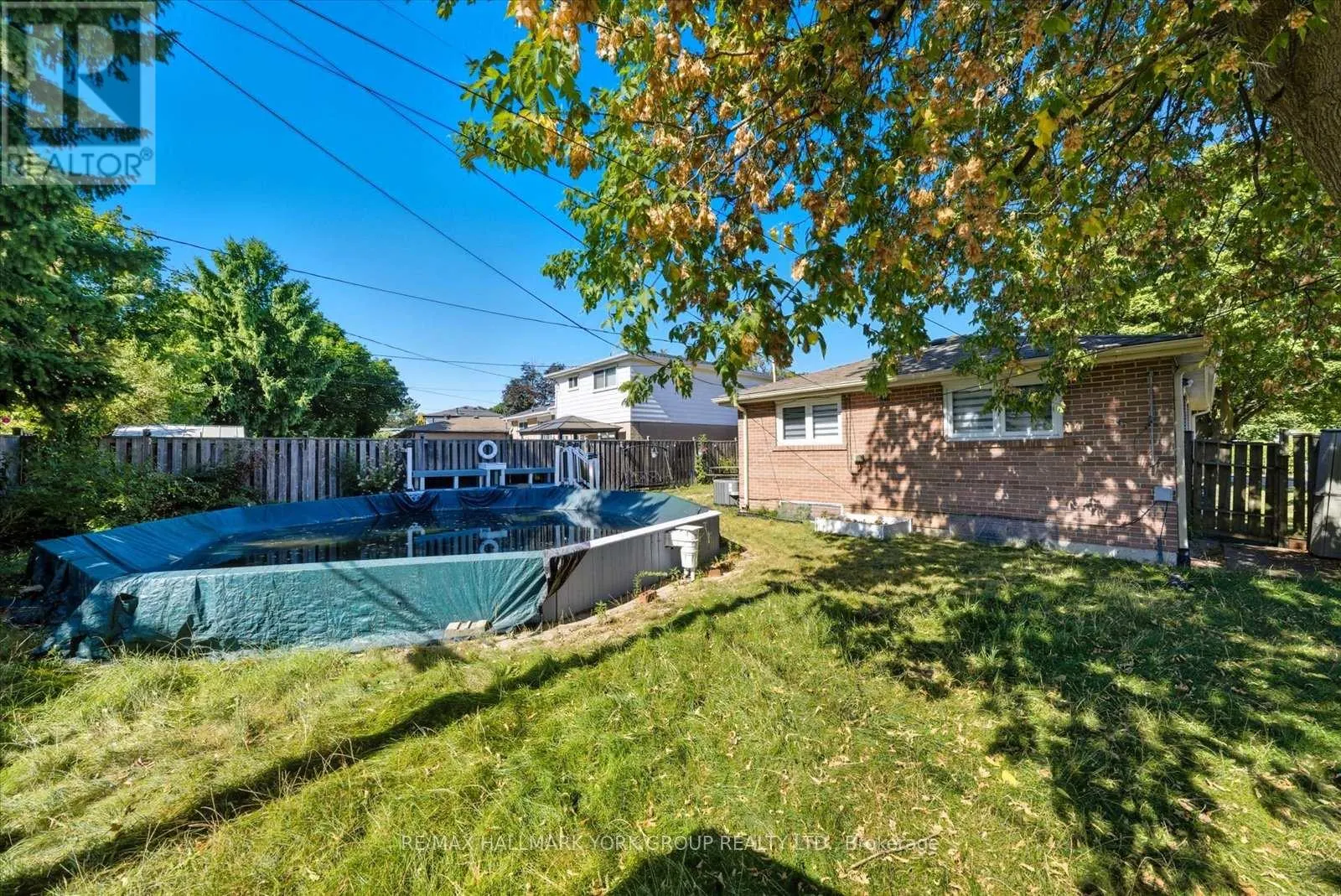 27 BROMLEY CRESCENT