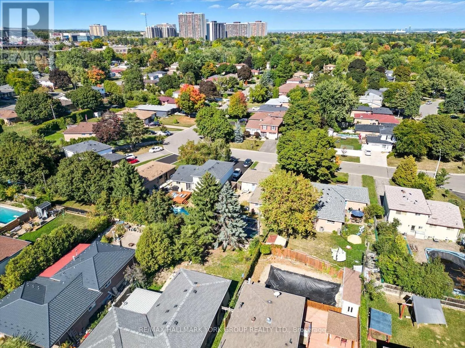 27 BROMLEY CRESCENT
